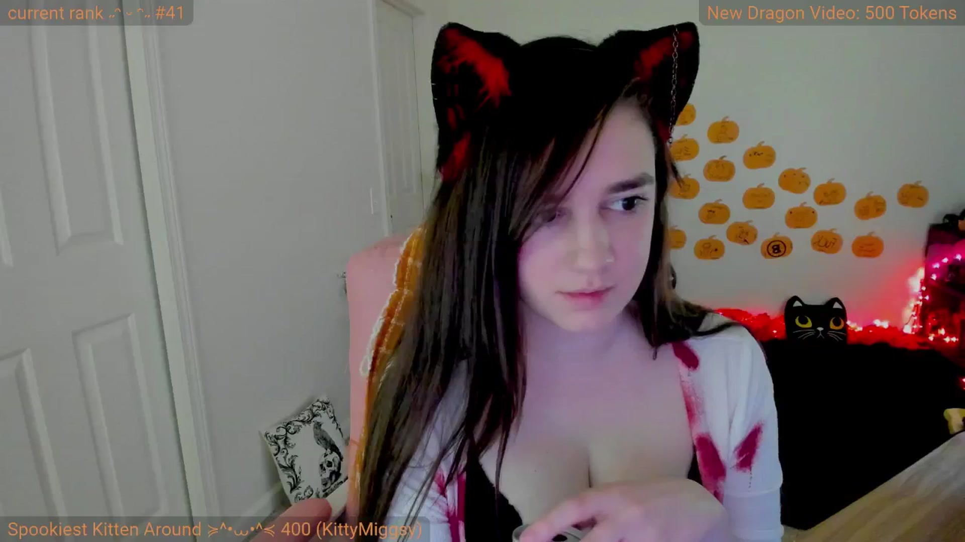 Gallery image thumbnail from Kitty's myfreecams stream on, 10/25/2024, 07:16 image 15 of 20