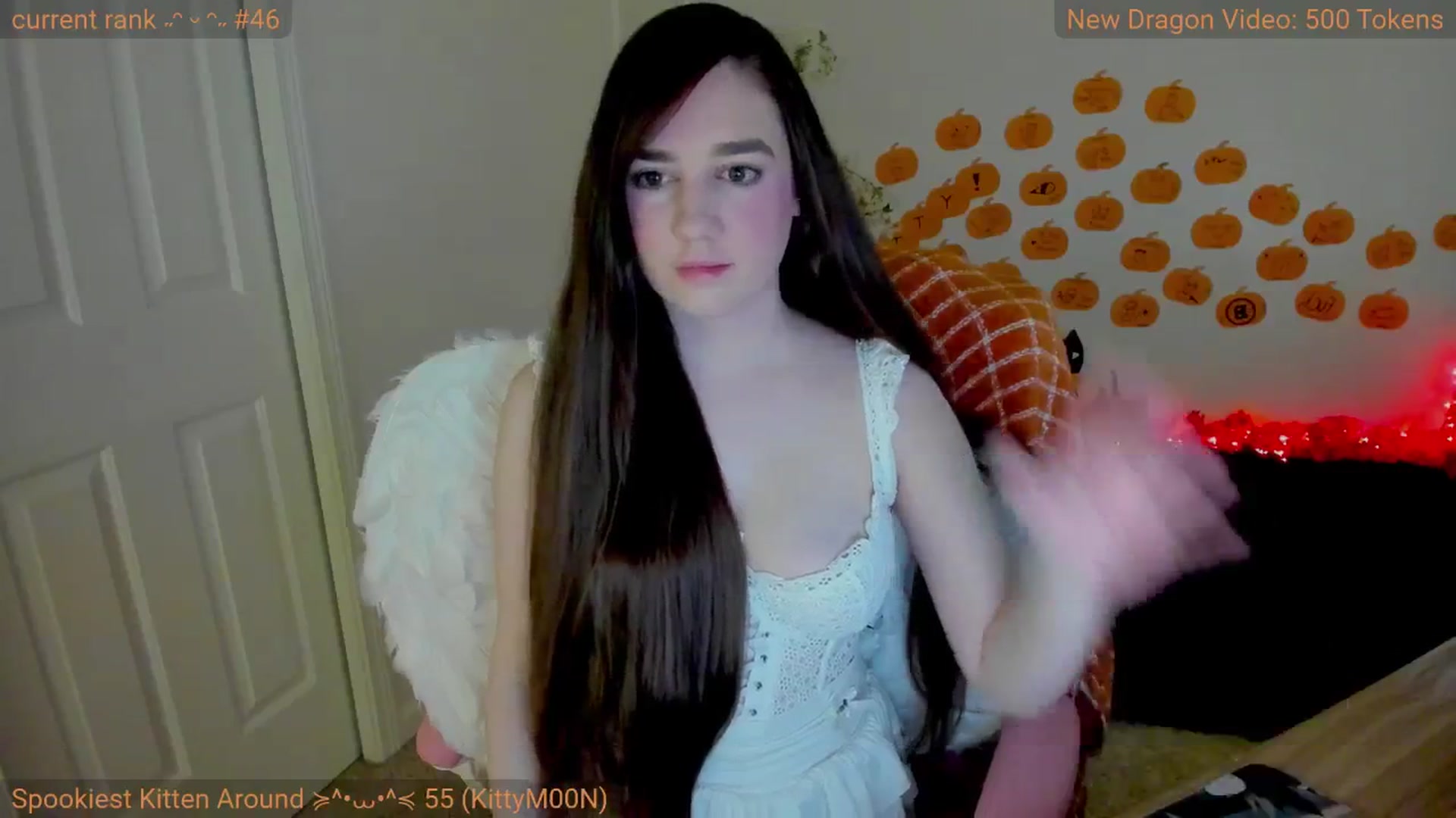 Gallery image thumbnail from Kitty's myfreecams stream on, 10/30/2024, 07:00 image 2 of 20