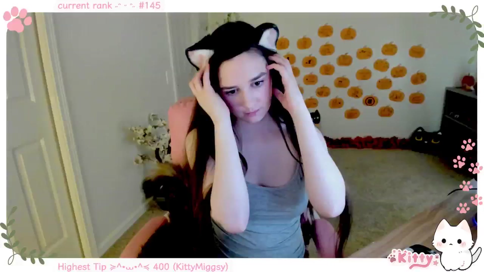 Gallery image thumbnail from Kitty's myfreecams stream on, 11/16/2024, 07:54 image 15 of 20