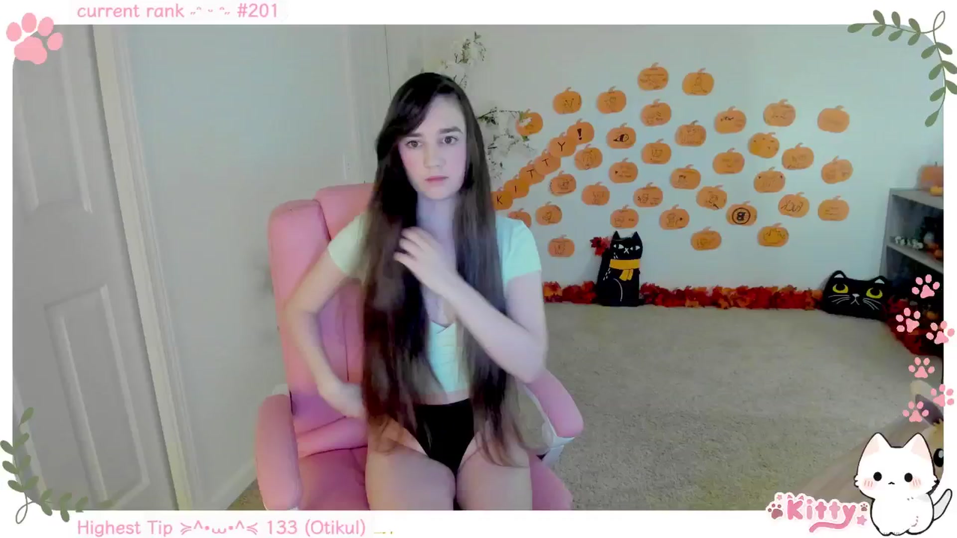 Gallery image thumbnail from Kitty's myfreecams stream on, 11/28/2024, 05:44 image 1 of 20