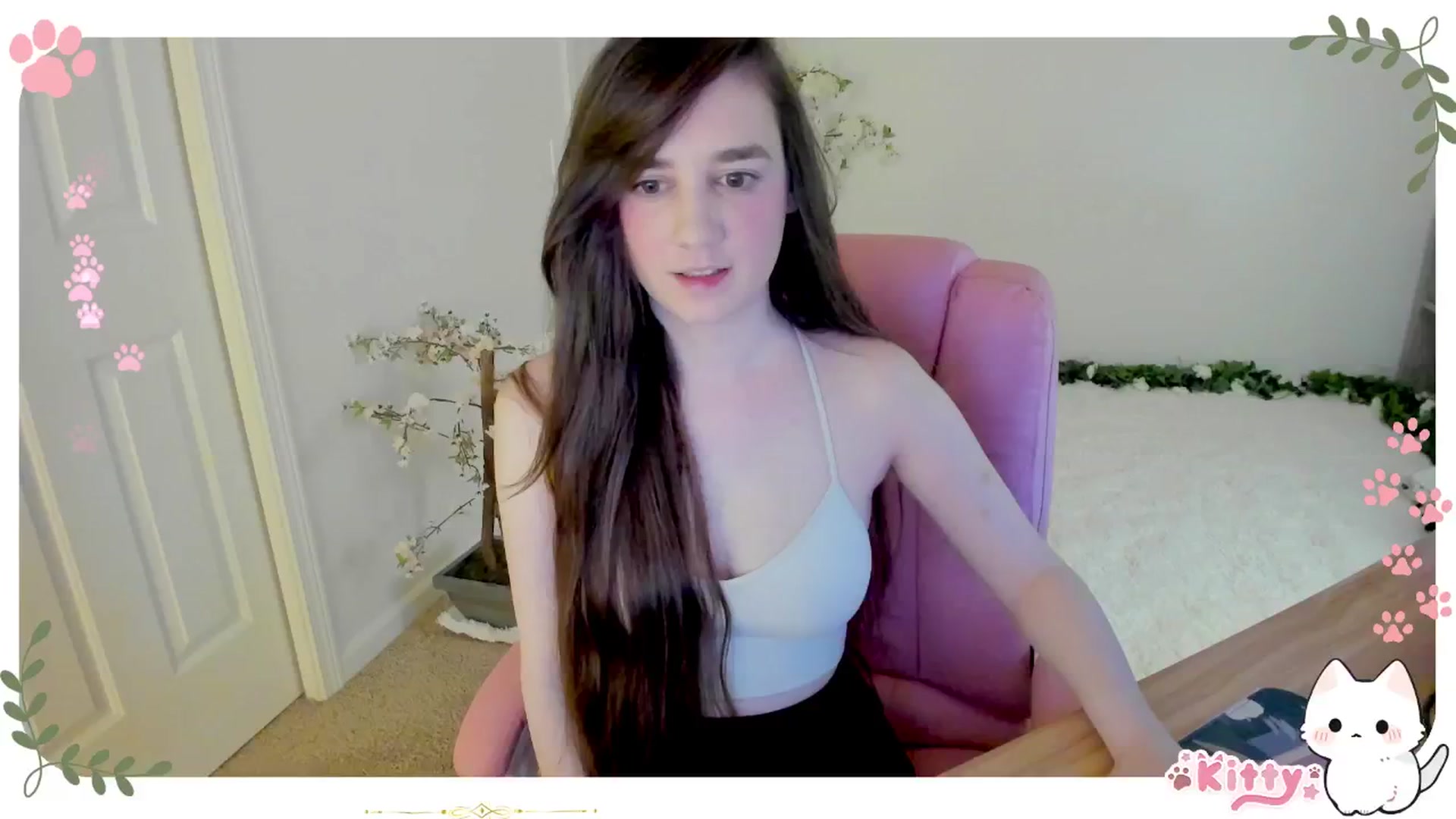 Gallery image thumbnail from Kitty's myfreecams stream on, 02/19/2025, 03:19 image 15 of 20