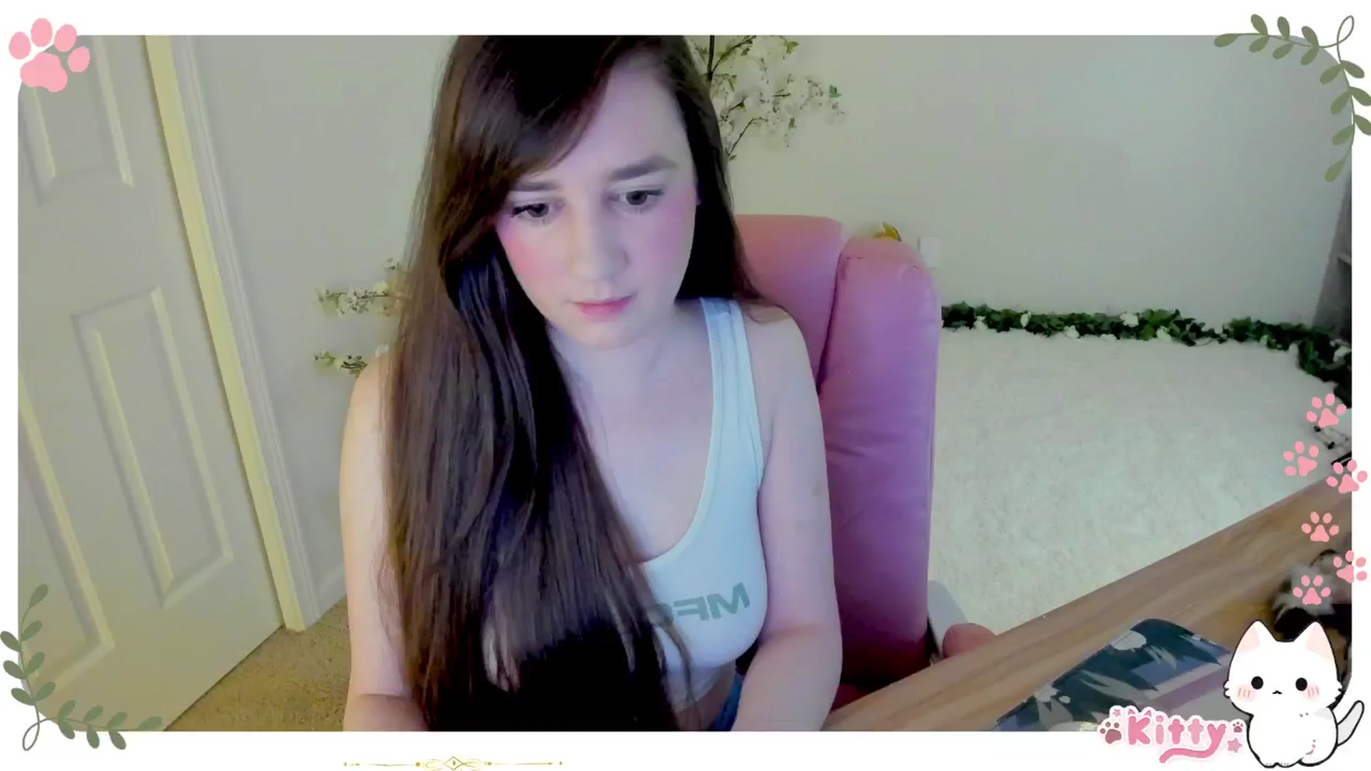 Gallery image thumbnail from Kitty's myfreecams stream on, 02/20/2025, 07:53 image 1 of 20