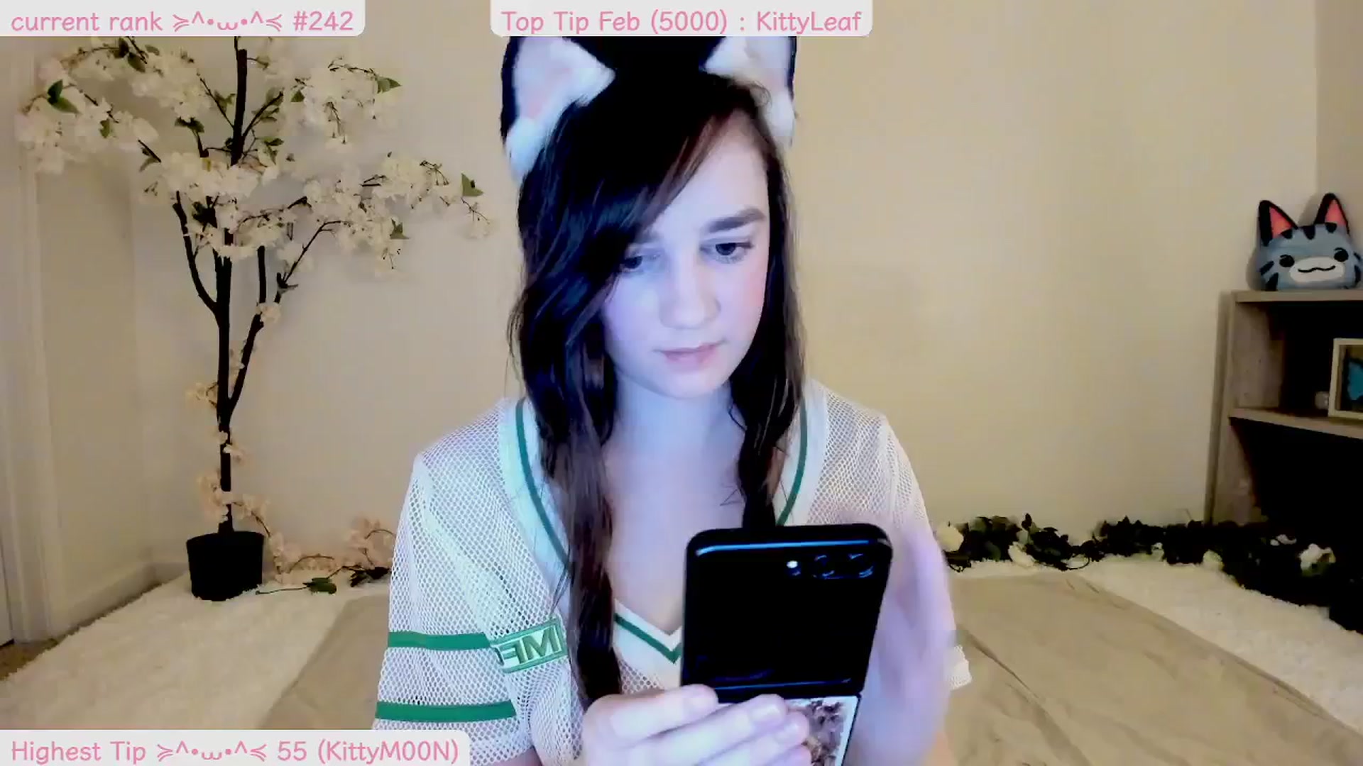Gallery image thumbnail from Kitty's myfreecams stream on, 02/27/2025, 06:50 image 2 of 20