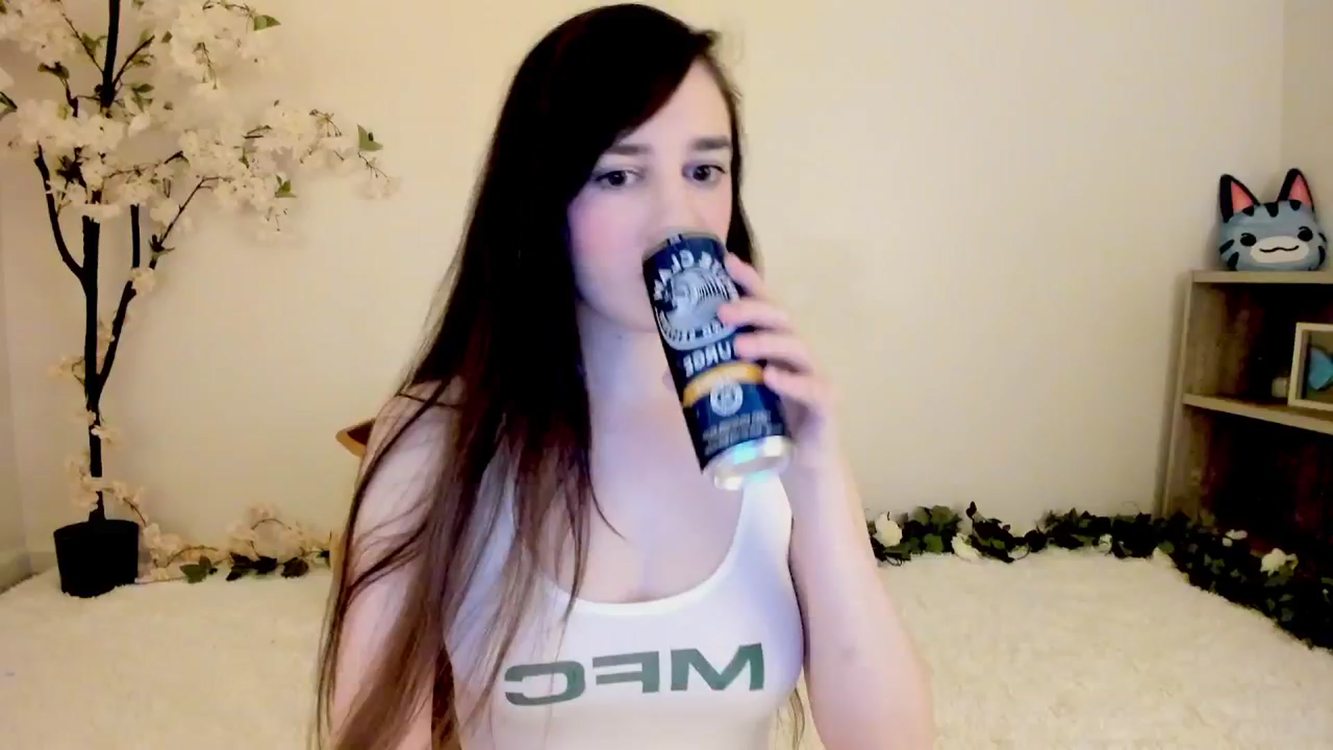 Gallery image thumbnail from Kitty's myfreecams stream on, 03/05/2025, 07:00 image 7 of 20