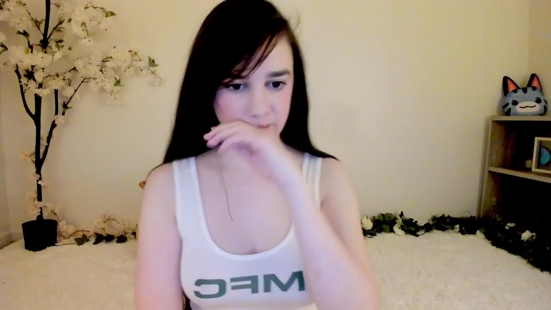 Gallery image thumbnail from Kitty's myfreecams stream on, 03/05/2025, 07:00 image 4 of 20
