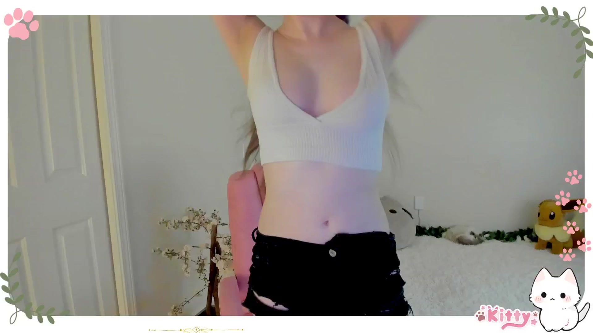 Gallery image thumbnail from Kitty's myfreecams stream on, 04/02/2025, 05:55 image 14 of 20