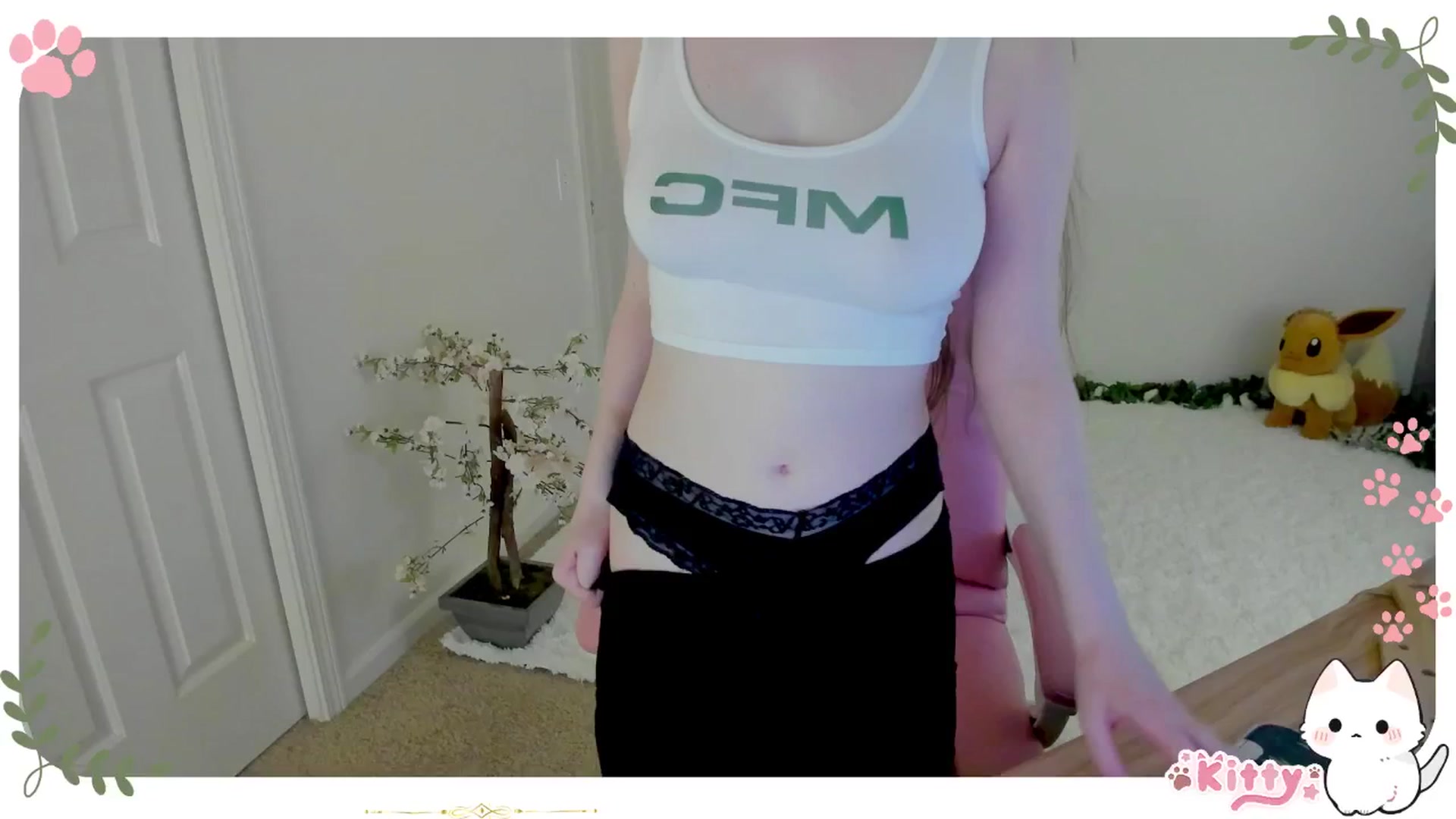 Gallery image thumbnail from Kitty's myfreecams stream on, 04/04/2025, 06:07 image 5 of 20