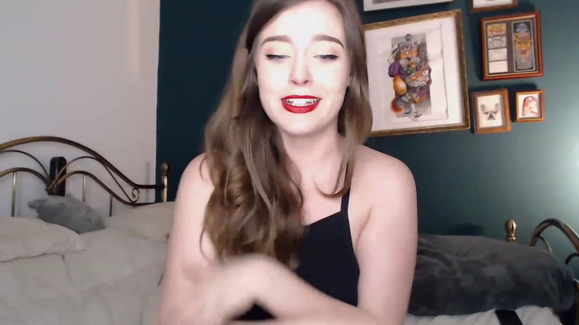 Gallery image thumbnail from KittyCash3w's myfreecams stream on, 11/15/2022, 18:57 image 17 of 20