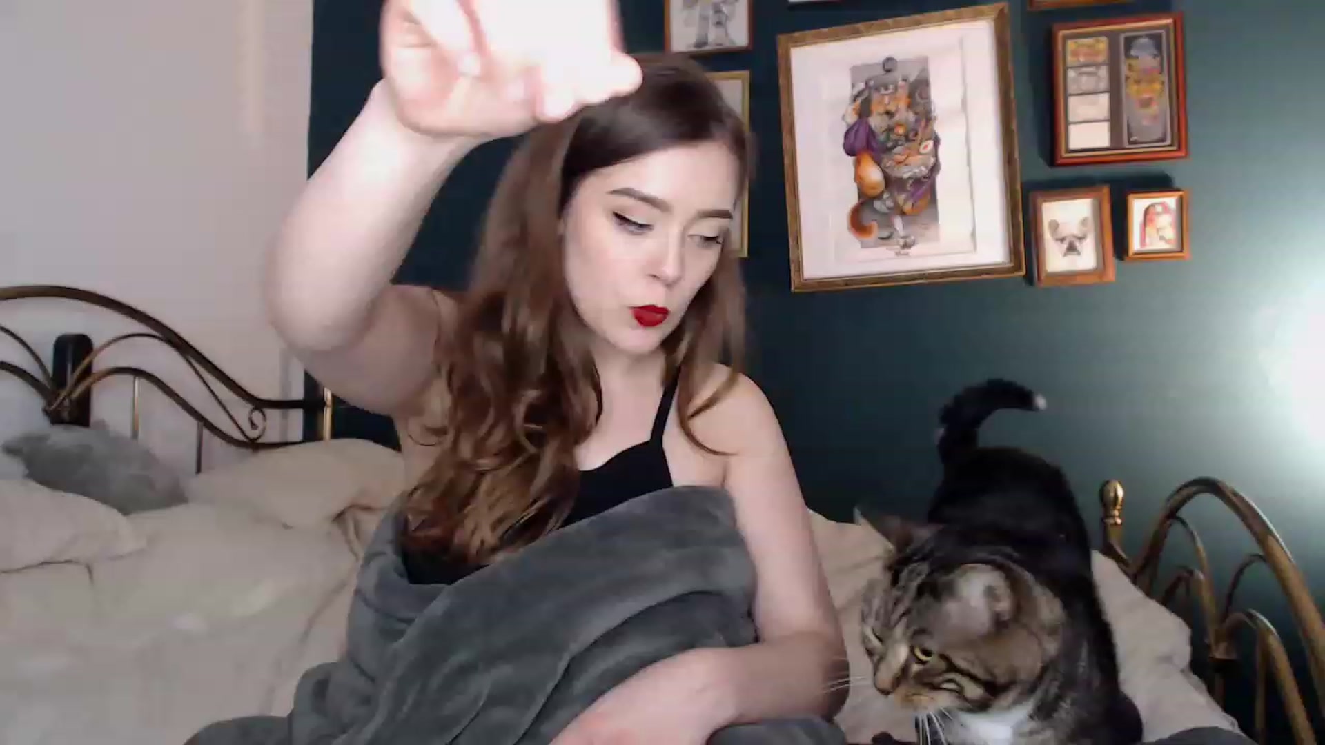 Gallery image thumbnail from KittyCash3w's myfreecams stream on, 11/15/2022, 19:11 image 17 of 20
