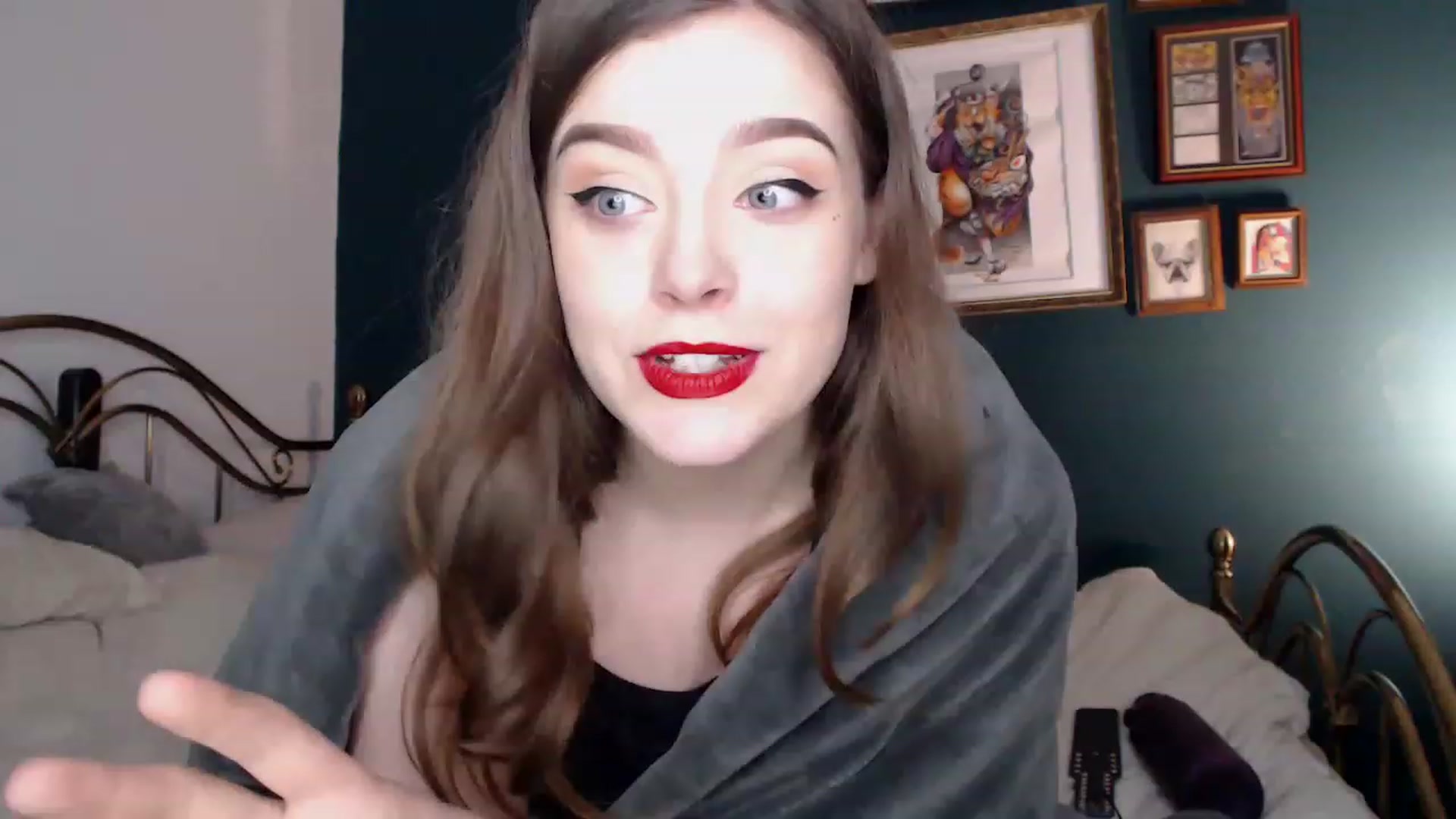 Gallery image thumbnail from KittyCash3w's myfreecams stream on, 11/15/2022, 19:11 image 8 of 20