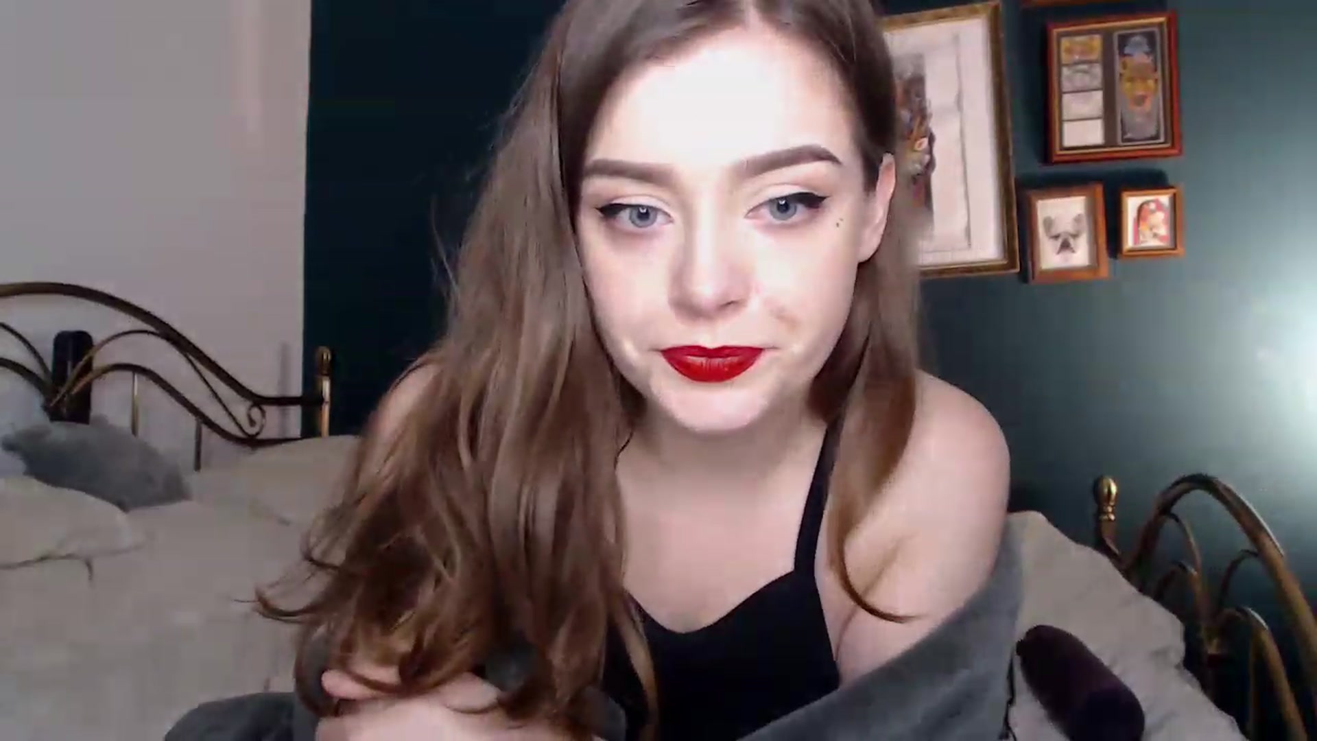 Gallery image thumbnail from KittyCash3w's myfreecams stream on, 11/15/2022, 19:11 image 11 of 20