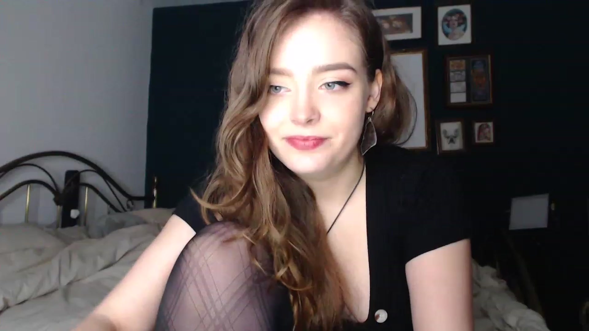 Gallery image thumbnail from KittyCash3w's myfreecams stream on, 11/18/2022, 21:16 image 14 of 20