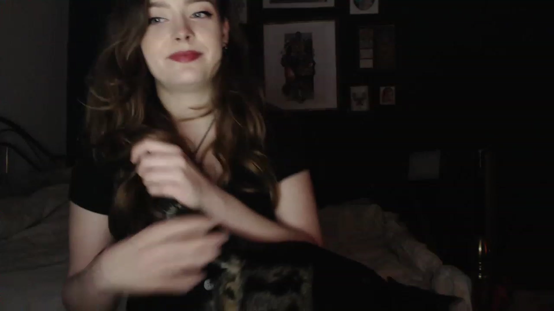 Gallery image thumbnail from KittyCash3w's myfreecams stream on, 11/18/2022, 21:16 image 2 of 20