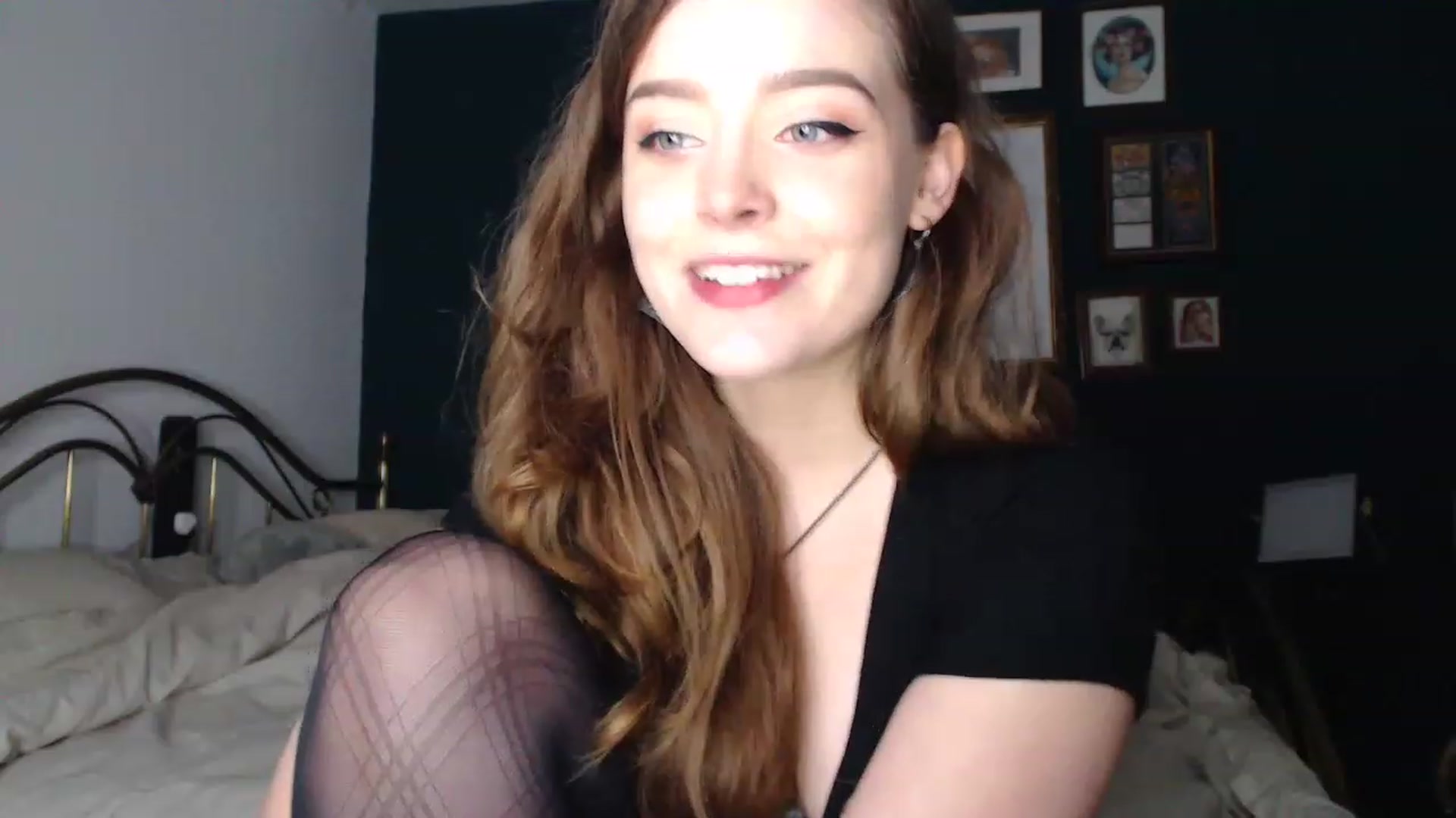 Gallery image thumbnail from KittyCash3w's myfreecams stream on, 11/18/2022, 21:16 image 15 of 20