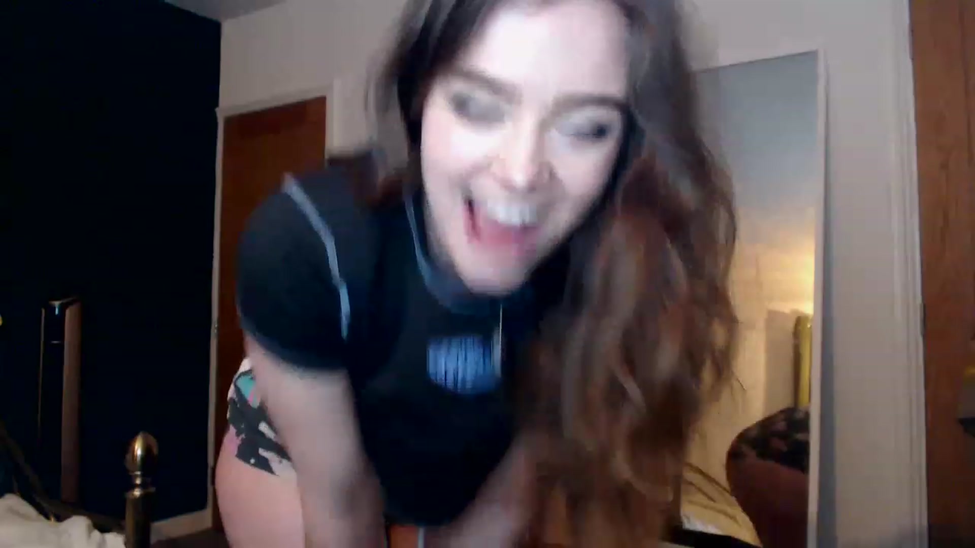 Gallery image thumbnail from KittyCash3w's myfreecams stream on, 11/28/2022, 17:49 image 5 of 20