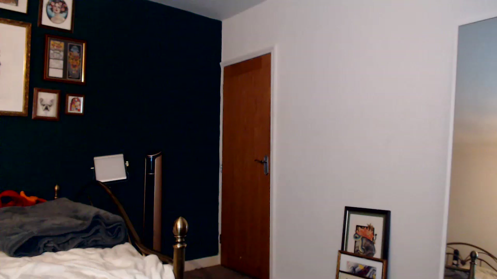 Gallery image thumbnail from KittyCash3w's myfreecams stream on, 11/28/2022, 17:49 image 15 of 20