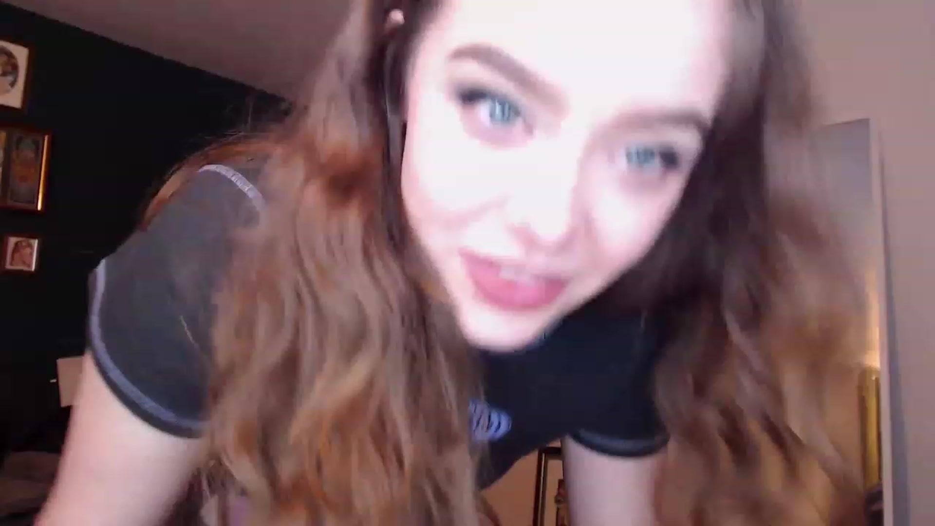 Gallery image thumbnail from KittyCash3w's myfreecams stream on, 11/28/2022, 18:49 image 7 of 20