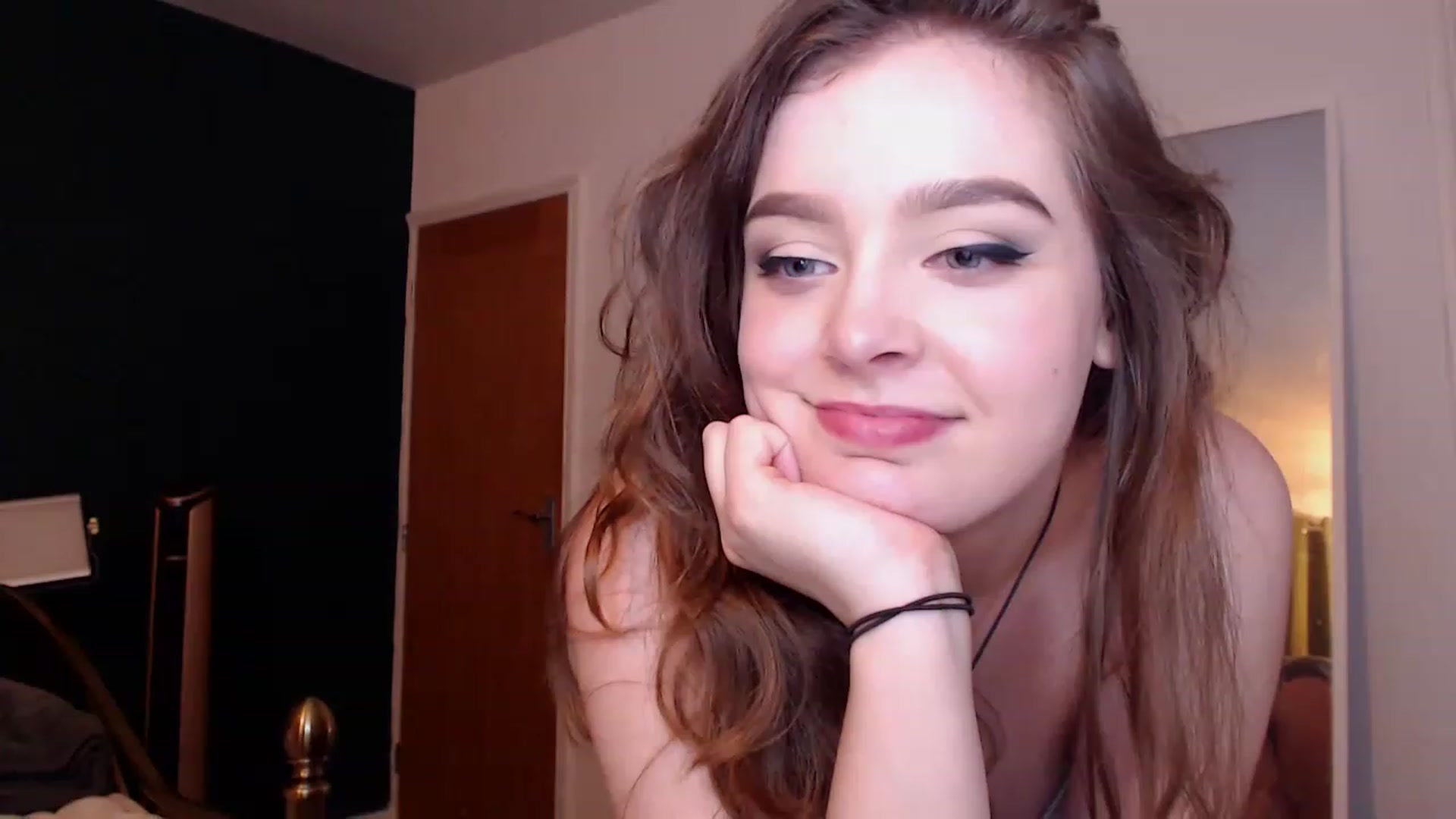 Gallery image thumbnail from KittyCash3w's myfreecams stream on, 11/28/2022, 18:49 image 17 of 20