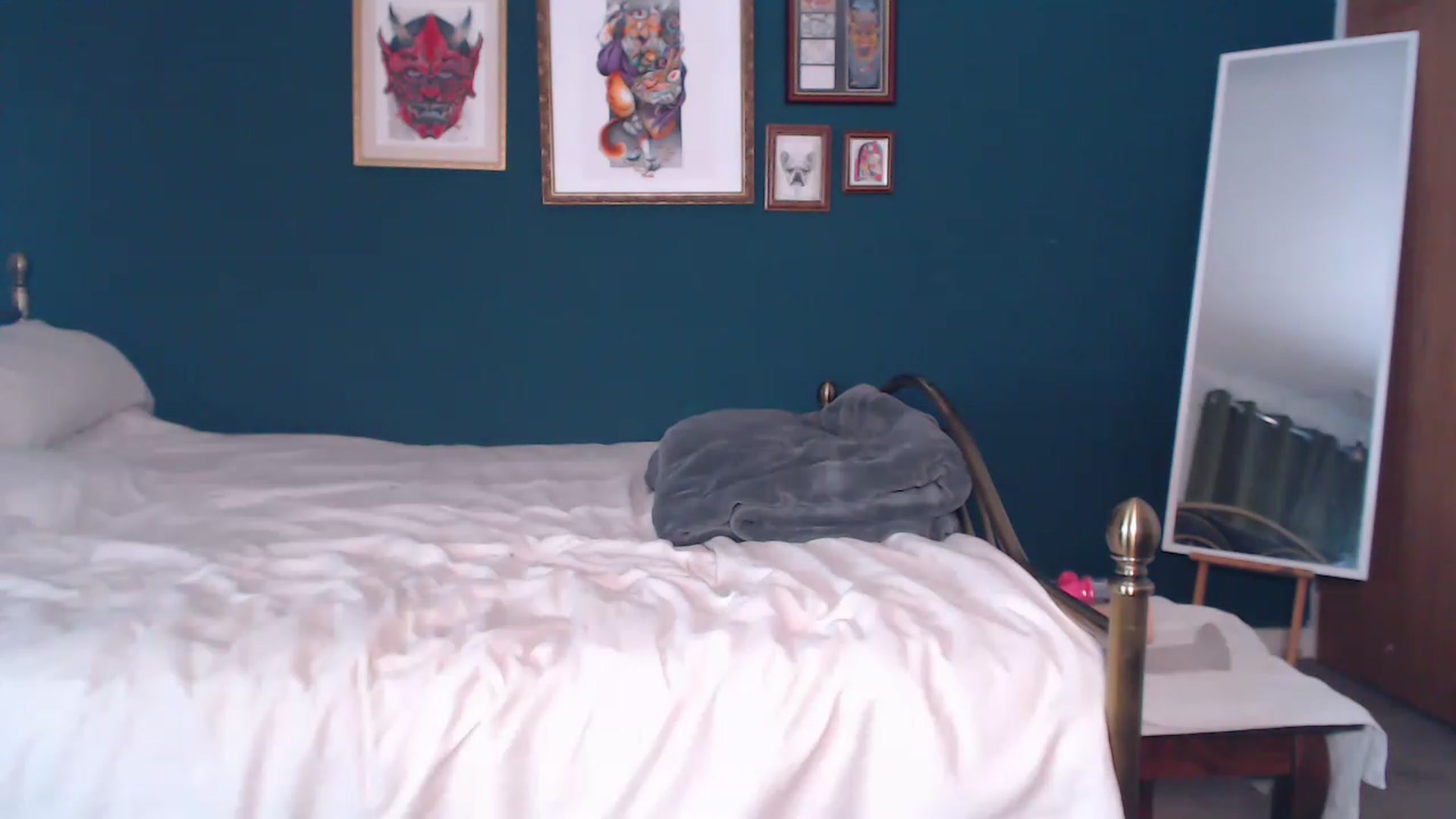 Gallery image thumbnail from KittyCash3w's myfreecams stream on, 12/01/2022, 15:07 image 18 of 20