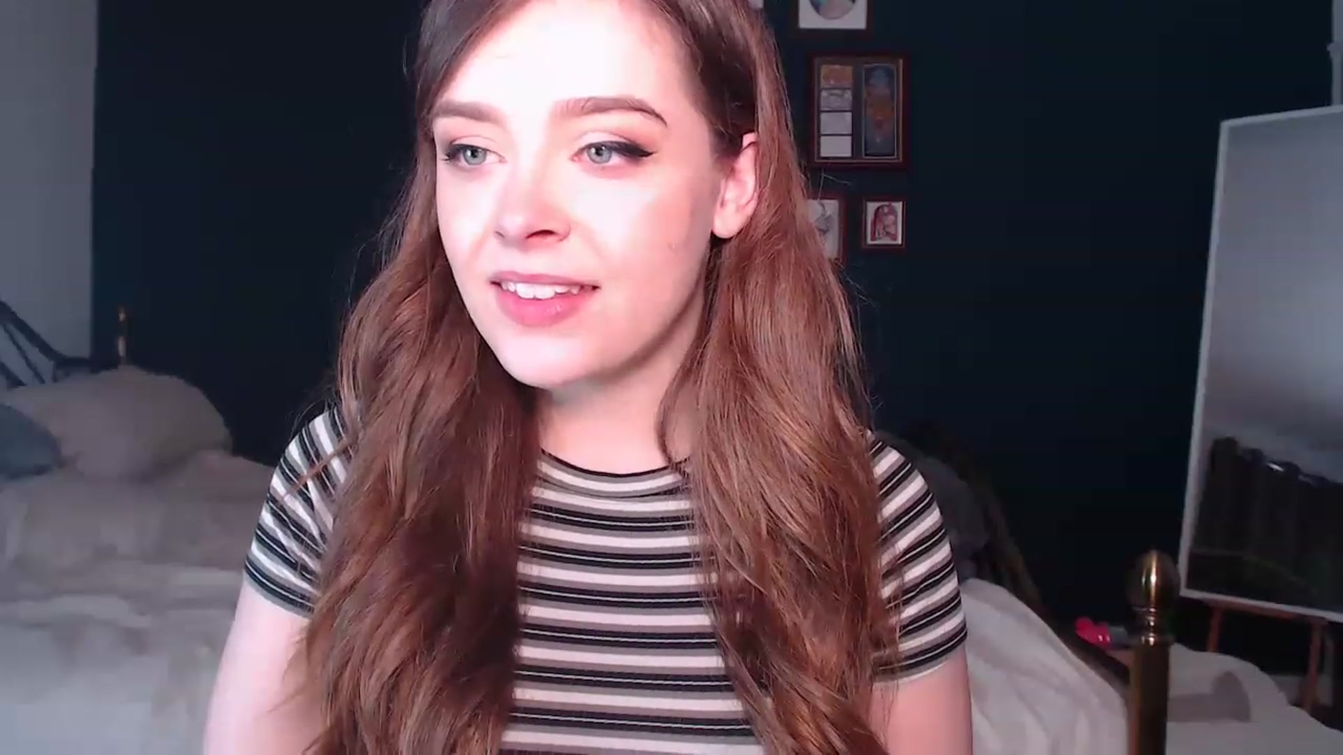 Gallery image thumbnail from KittyCash3w's myfreecams stream on, 12/01/2022, 15:07 image 12 of 20