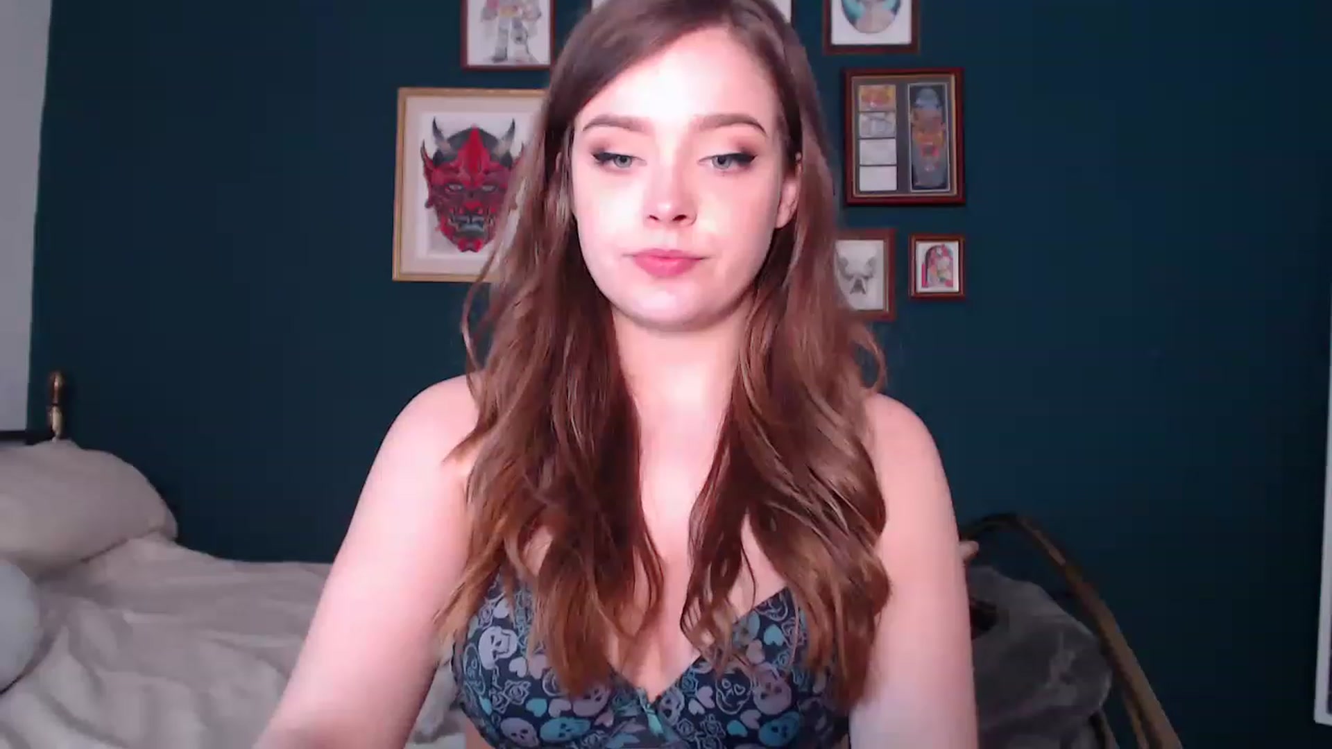 Gallery image thumbnail from KittyCash3w's myfreecams stream on, 12/01/2022, 17:46 image 16 of 20