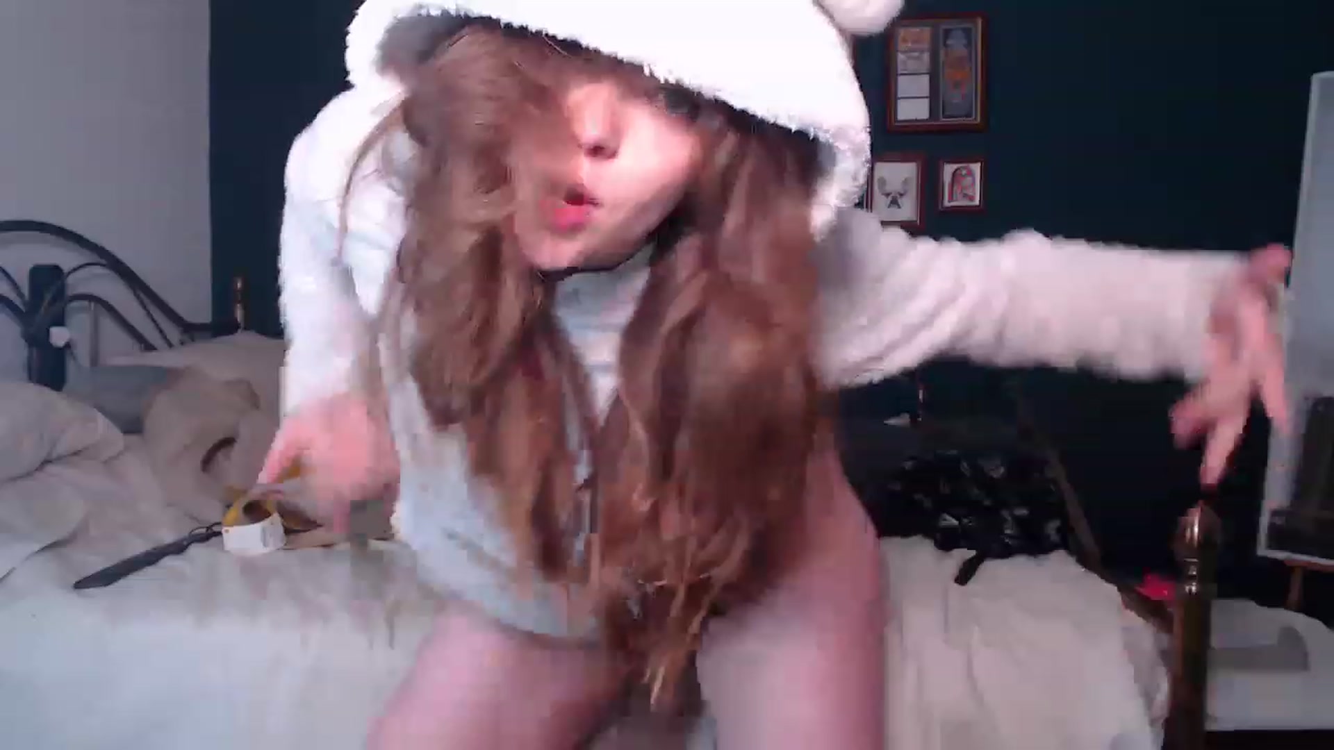 Gallery image thumbnail from KittyCash3w's myfreecams stream on, 12/01/2022, 18:14 image 19 of 20