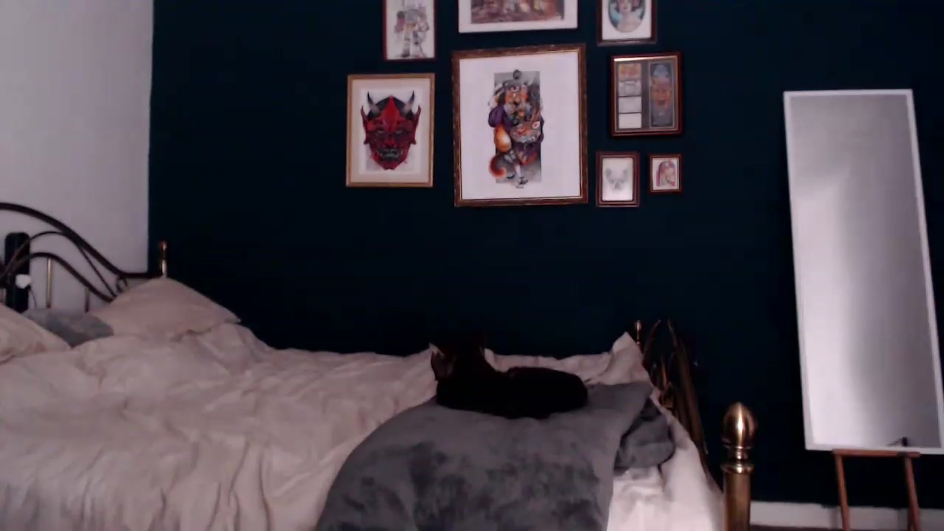 Gallery image thumbnail from KittyCash3w's myfreecams stream on, 12/03/2022, 17:18 image 13 of 20