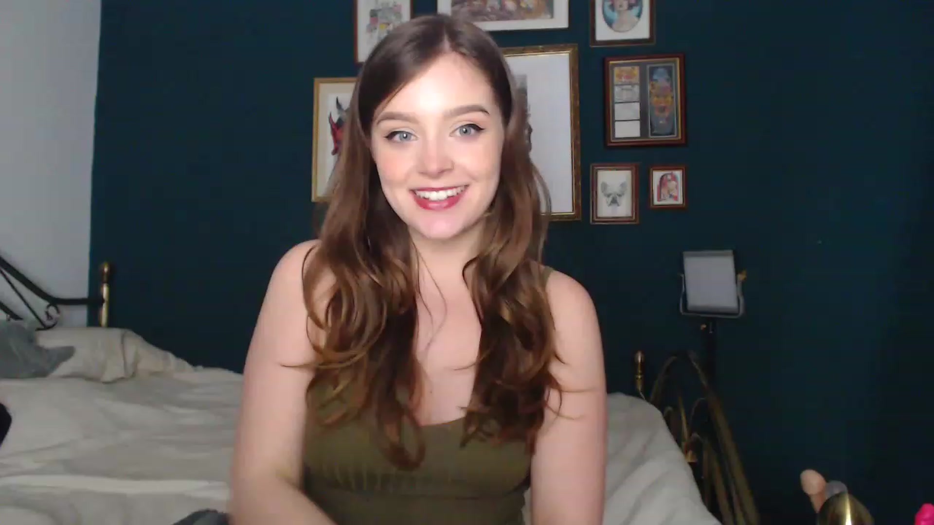 Gallery image thumbnail from KittyCash3w's myfreecams stream on, 12/08/2022, 21:13 image 6 of 20