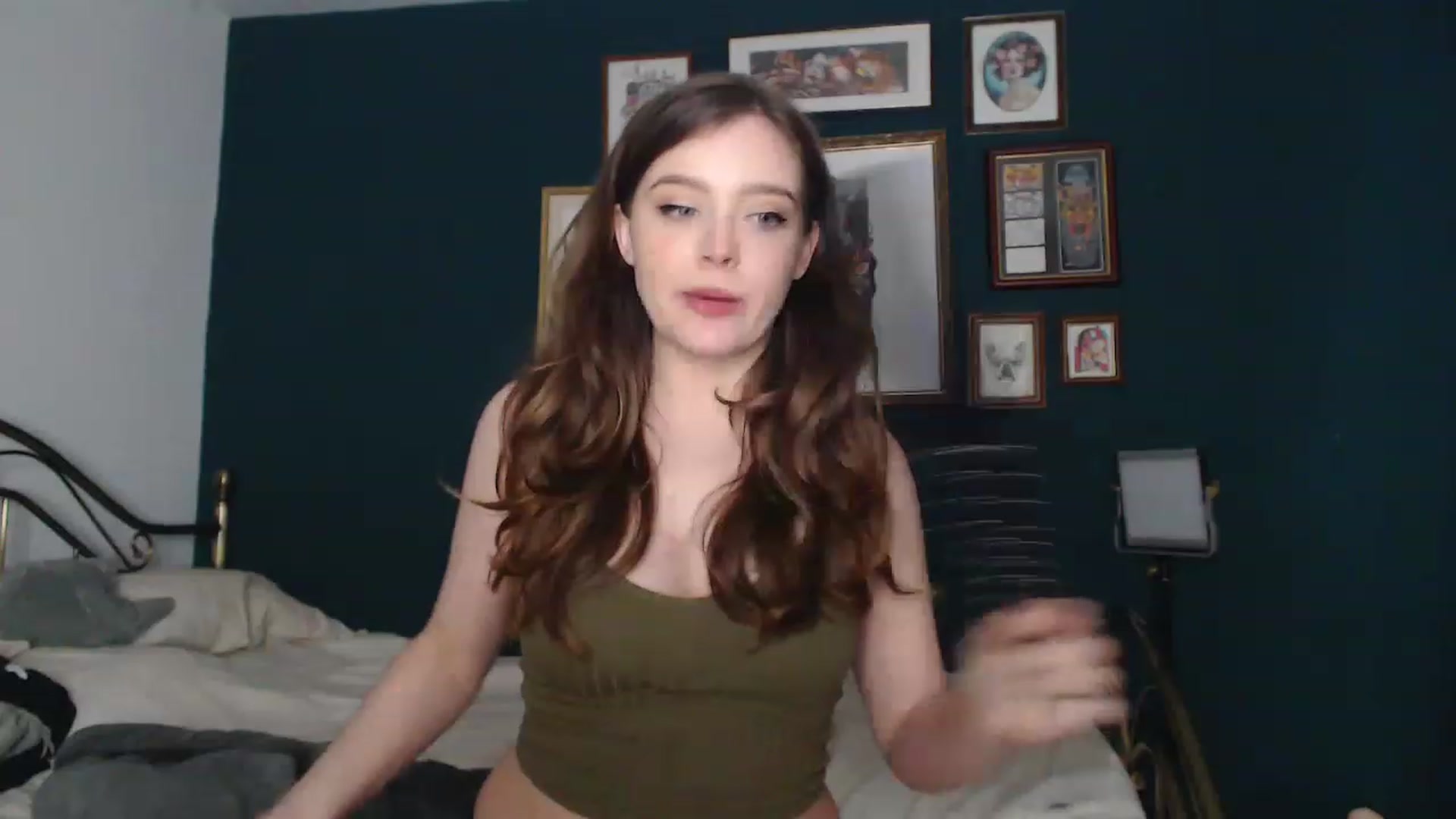 Gallery image thumbnail from KittyCash3w's myfreecams stream on, 12/08/2022, 21:13 image 10 of 20