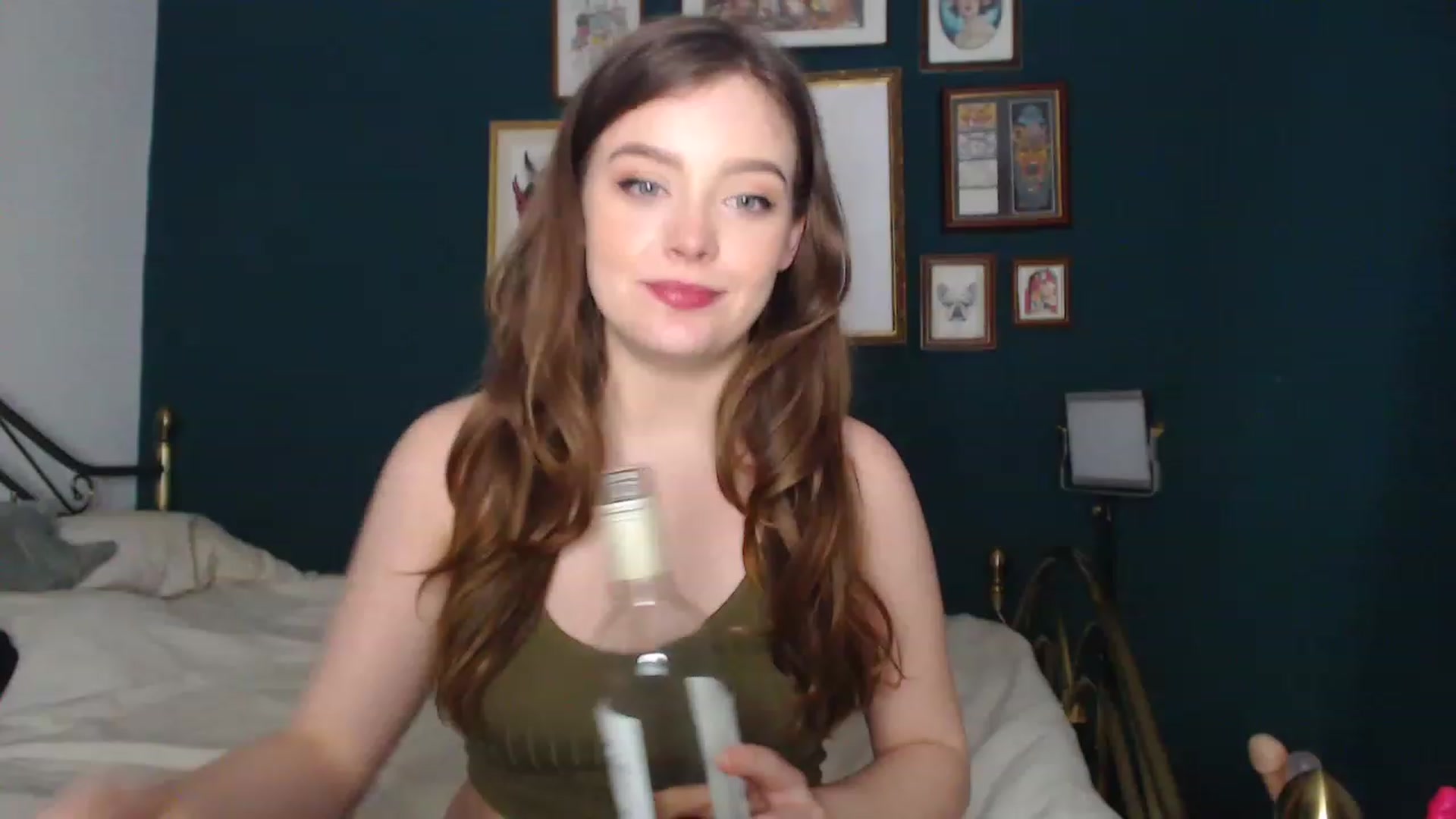 Gallery image thumbnail from KittyCash3w's myfreecams stream on, 12/08/2022, 21:13 image 8 of 20