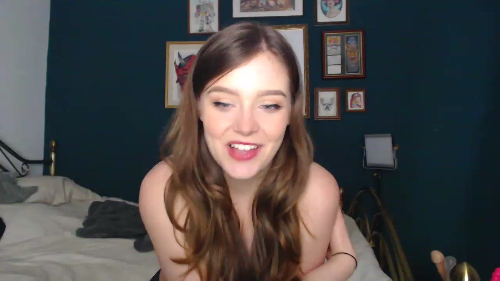 Gallery image thumbnail from KittyCash3w's myfreecams stream on, 12/08/2022, 21:13 image 5 of 20