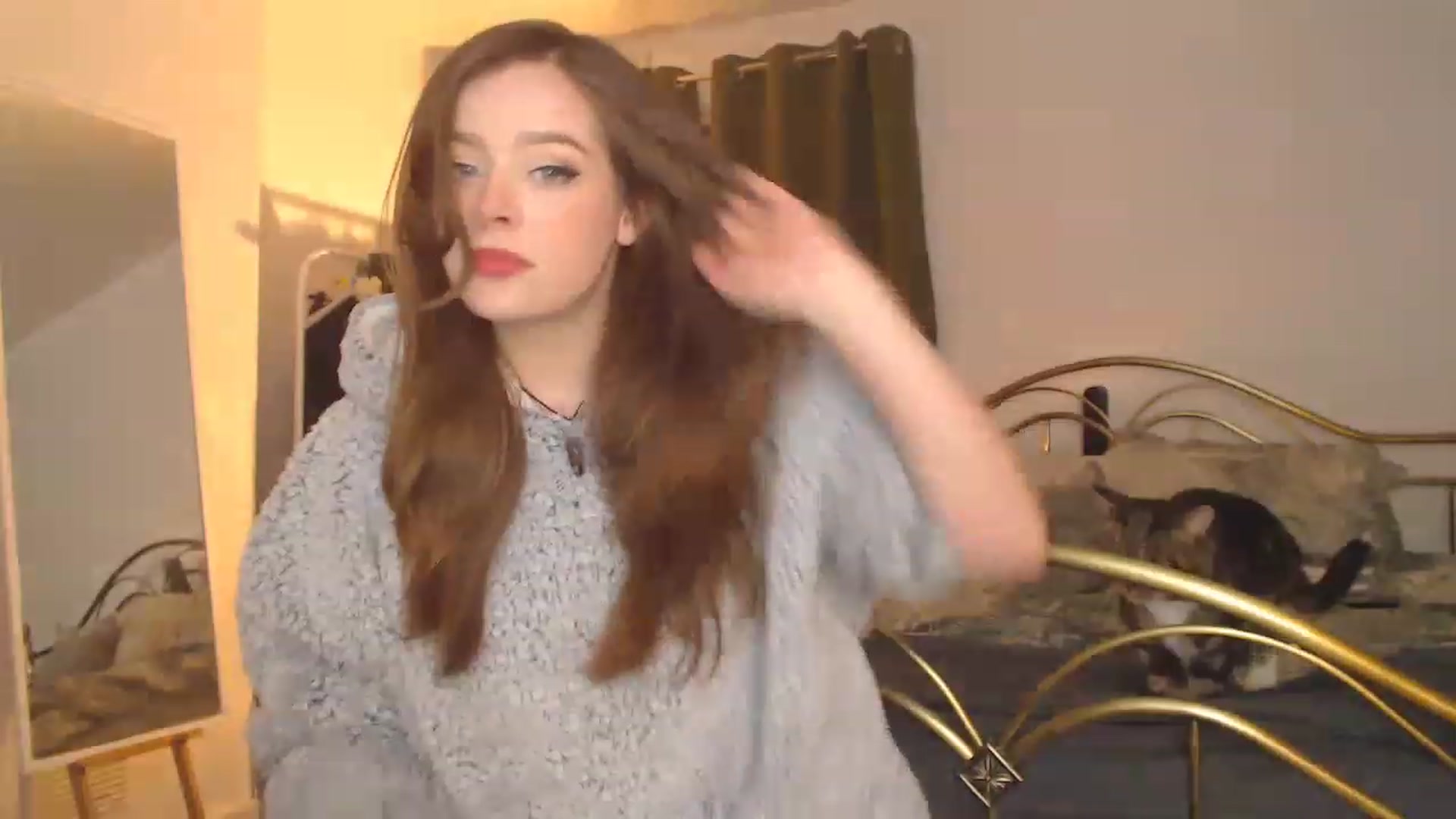 Gallery image thumbnail from KittyCash3w's myfreecams stream on, 12/22/2022, 20:12 image 10 of 20