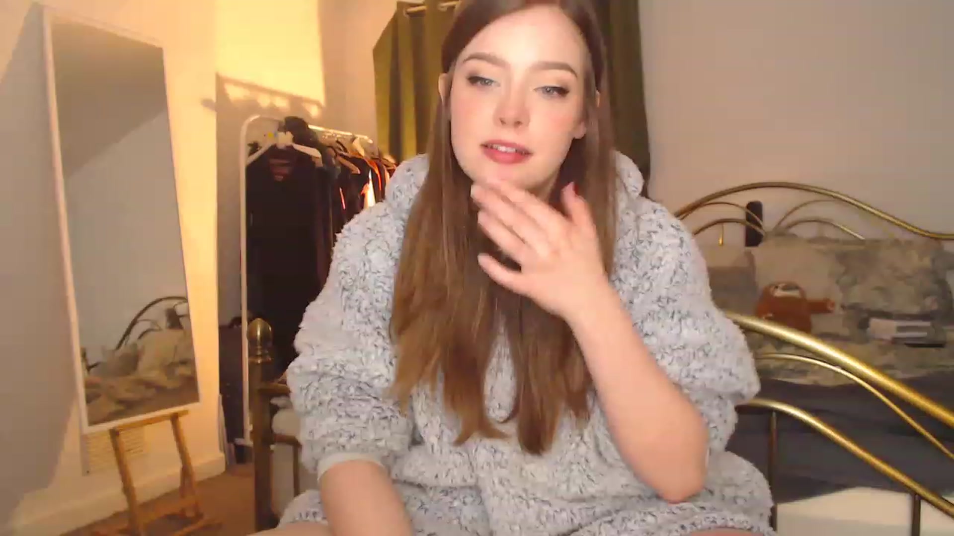 Gallery image thumbnail from KittyCash3w's myfreecams stream on, 12/22/2022, 20:12 image 19 of 20