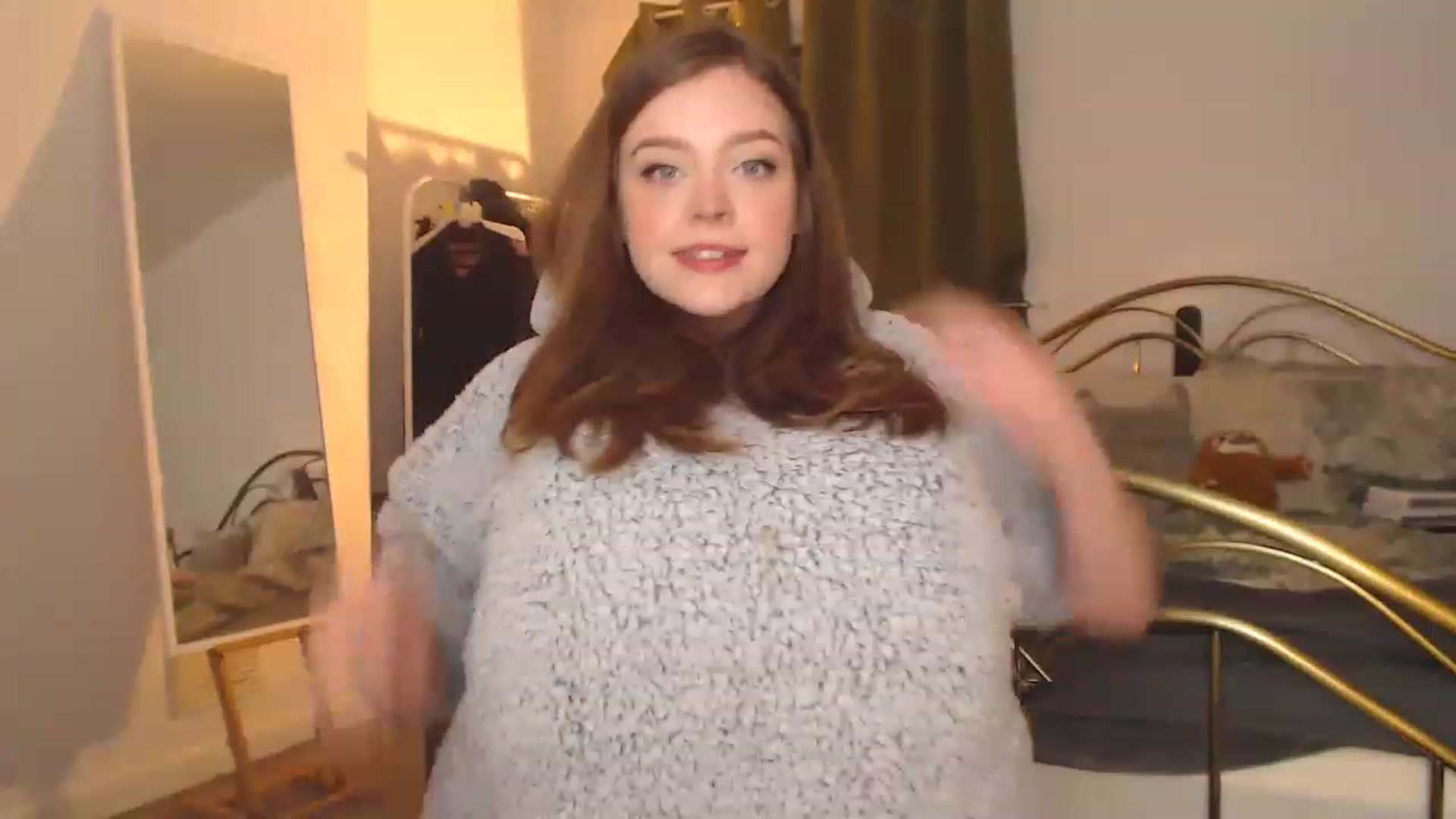 Gallery image thumbnail from KittyCash3w's myfreecams stream on, 12/22/2022, 20:12 image 17 of 20