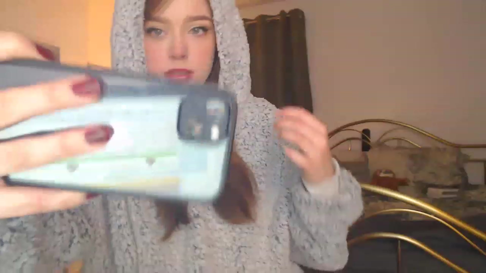 Gallery image thumbnail from KittyCash3w's myfreecams stream on, 12/22/2022, 20:12 image 2 of 20