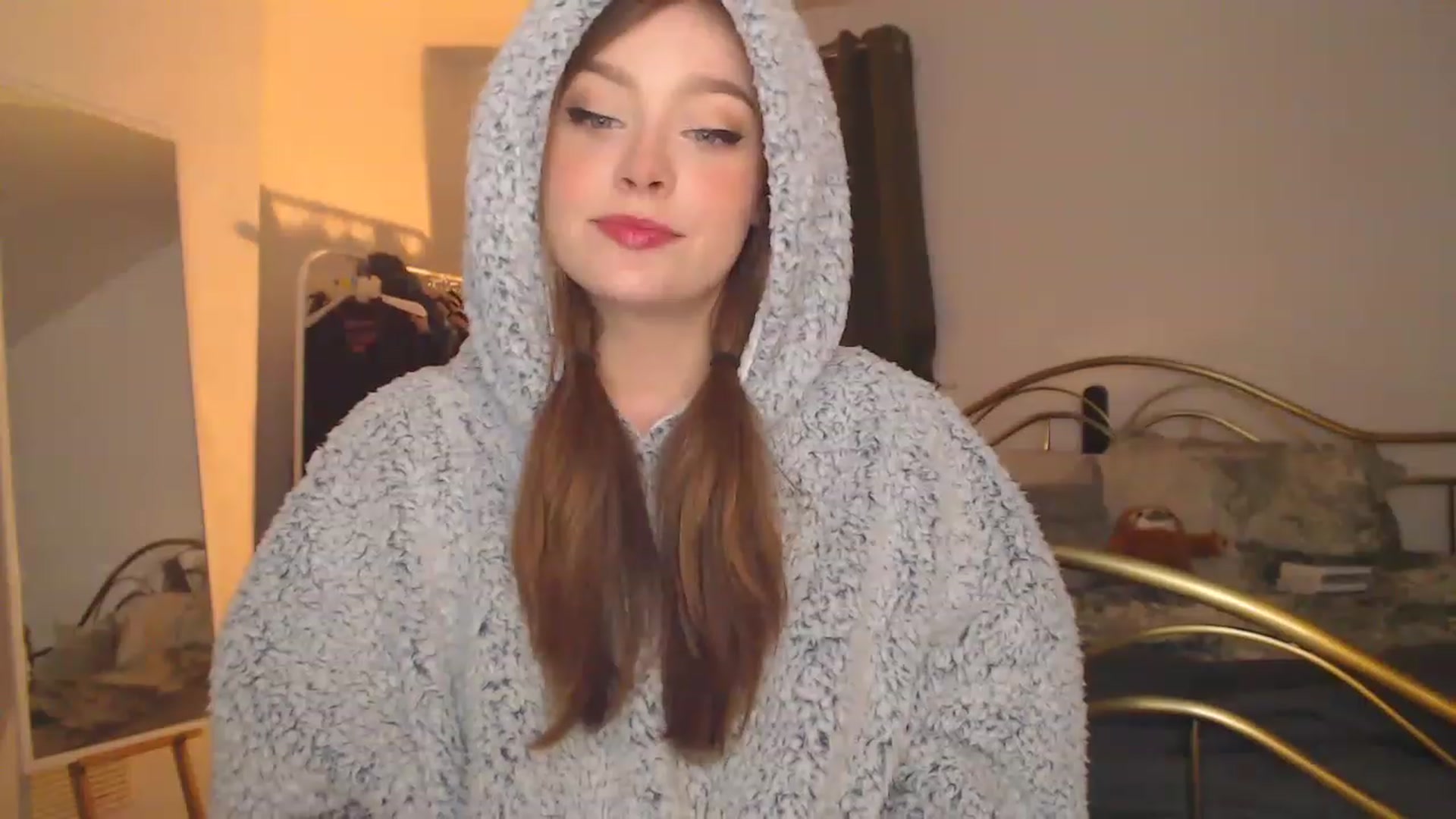 Gallery image thumbnail from KittyCash3w's myfreecams stream on, 12/22/2022, 20:12 image 5 of 20