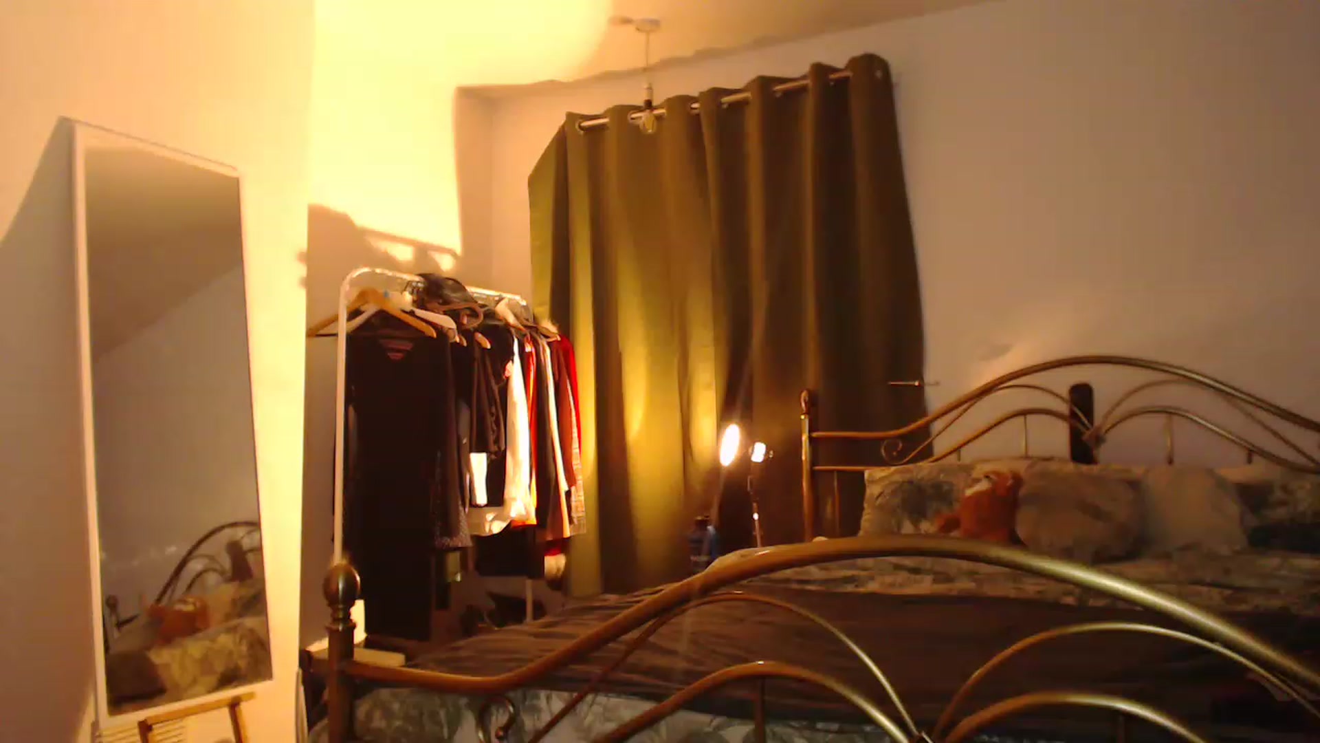 Gallery image thumbnail from KittyCash3w's myfreecams stream on, 12/26/2022, 19:39 image 19 of 20