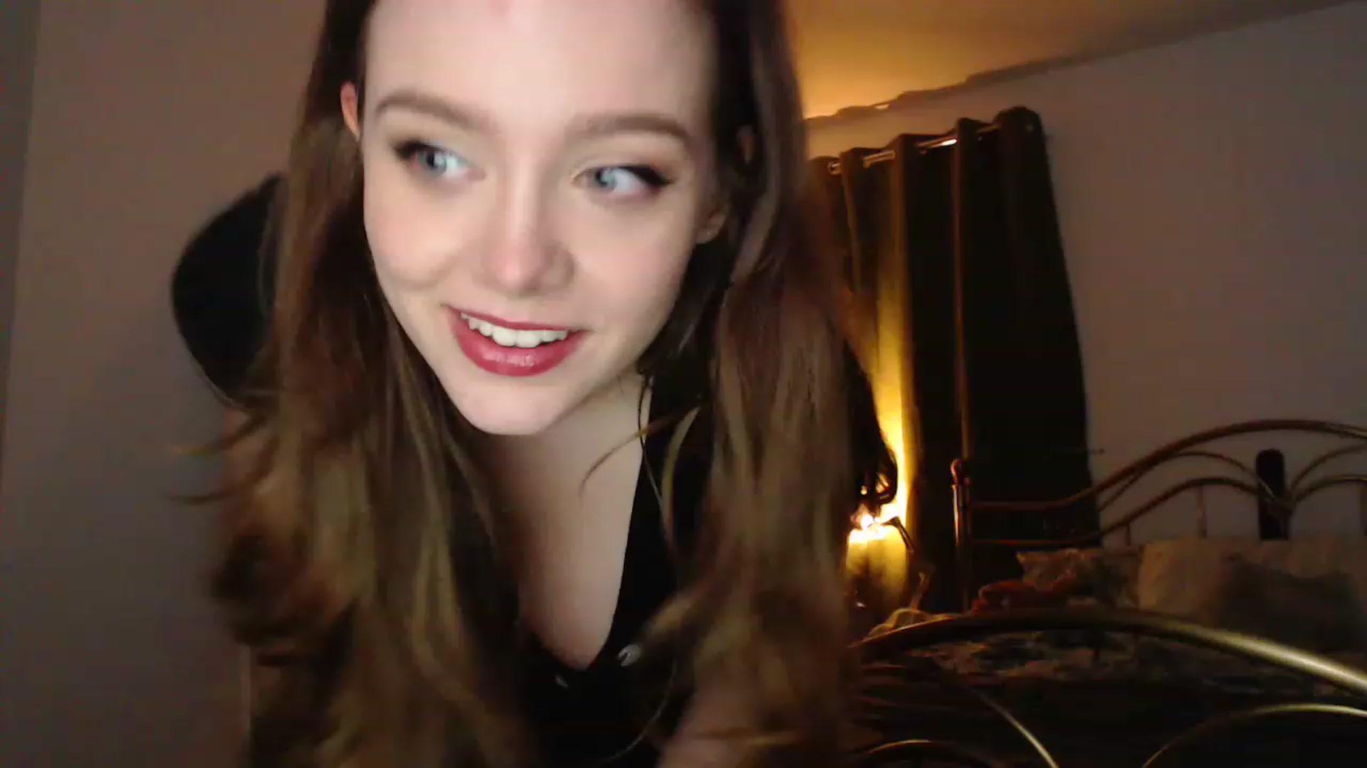 Gallery image thumbnail from KittyCash3w's myfreecams stream on, 12/26/2022, 21:11 image 4 of 20