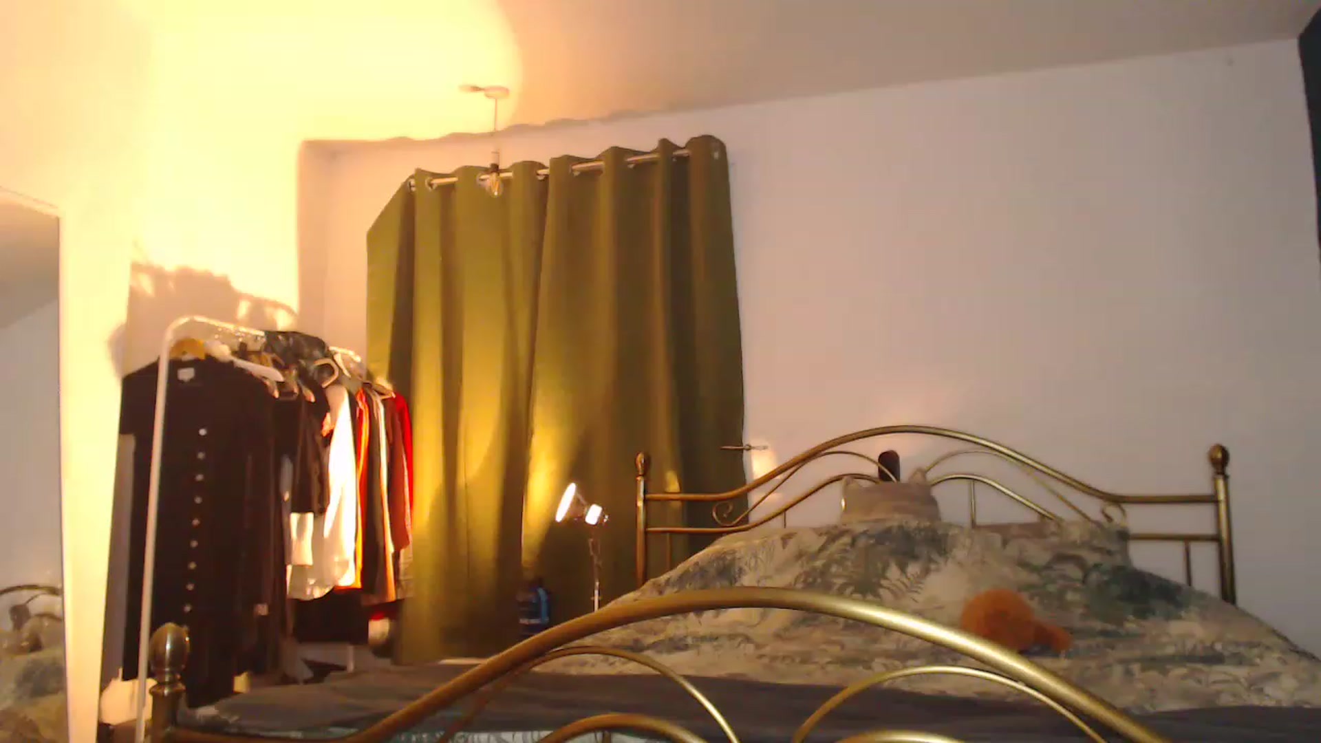 Gallery image thumbnail from KittyCash3w's myfreecams stream on, 12/27/2022, 19:12 image 19 of 20