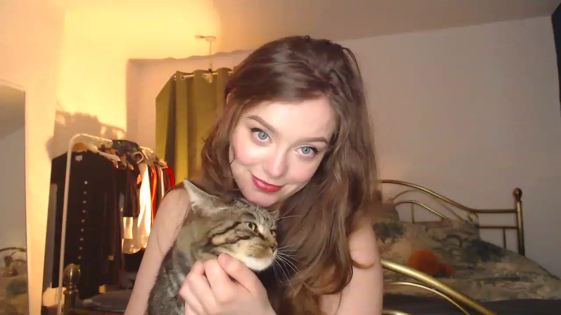 Gallery image thumbnail from KittyCash3w's myfreecams stream on, 12/27/2022, 19:12 image 16 of 20