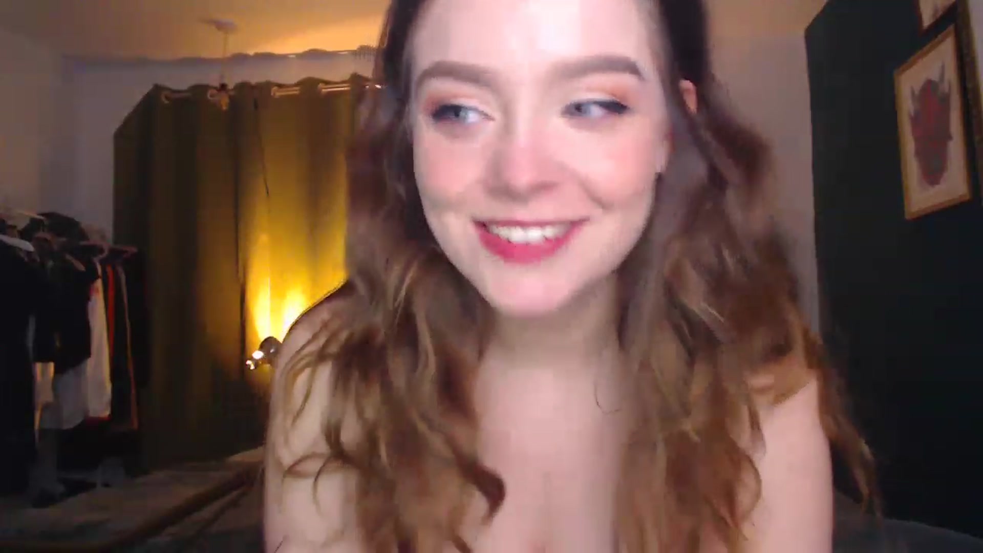 Gallery image thumbnail from KittyCash3w's myfreecams stream on, 12/28/2022, 20:48 image 5 of 20