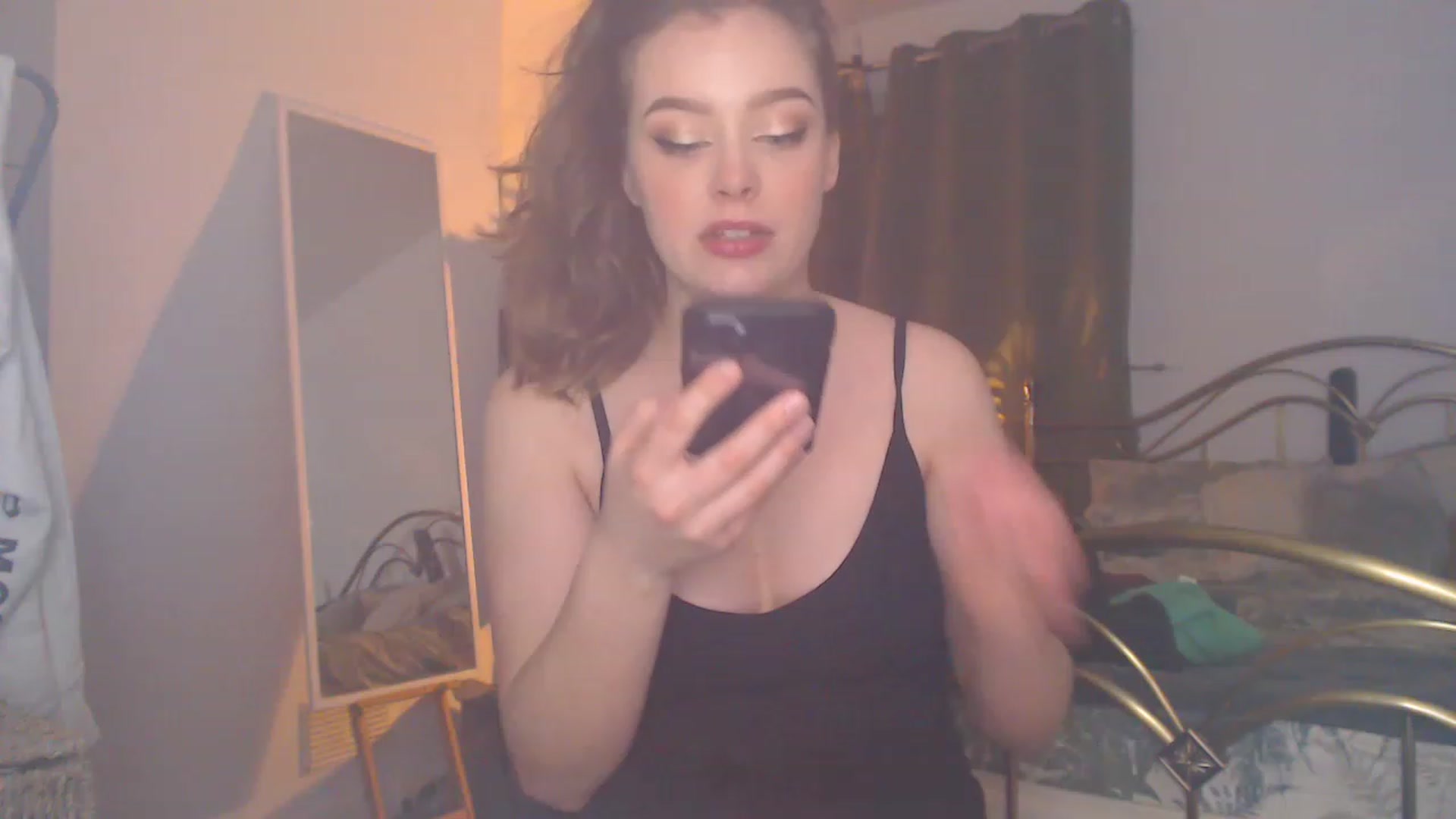 Gallery image thumbnail from KittyCash3w's myfreecams stream on, 12/31/2022, 19:26 image 1 of 20