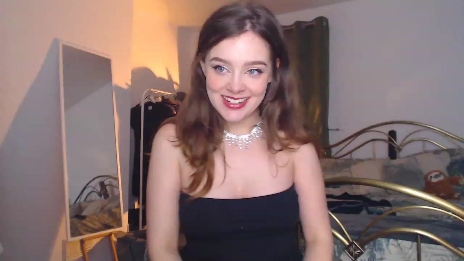 Gallery image thumbnail from KittyCash3w's myfreecams stream on, 12/31/2022, 19:26 image 10 of 20