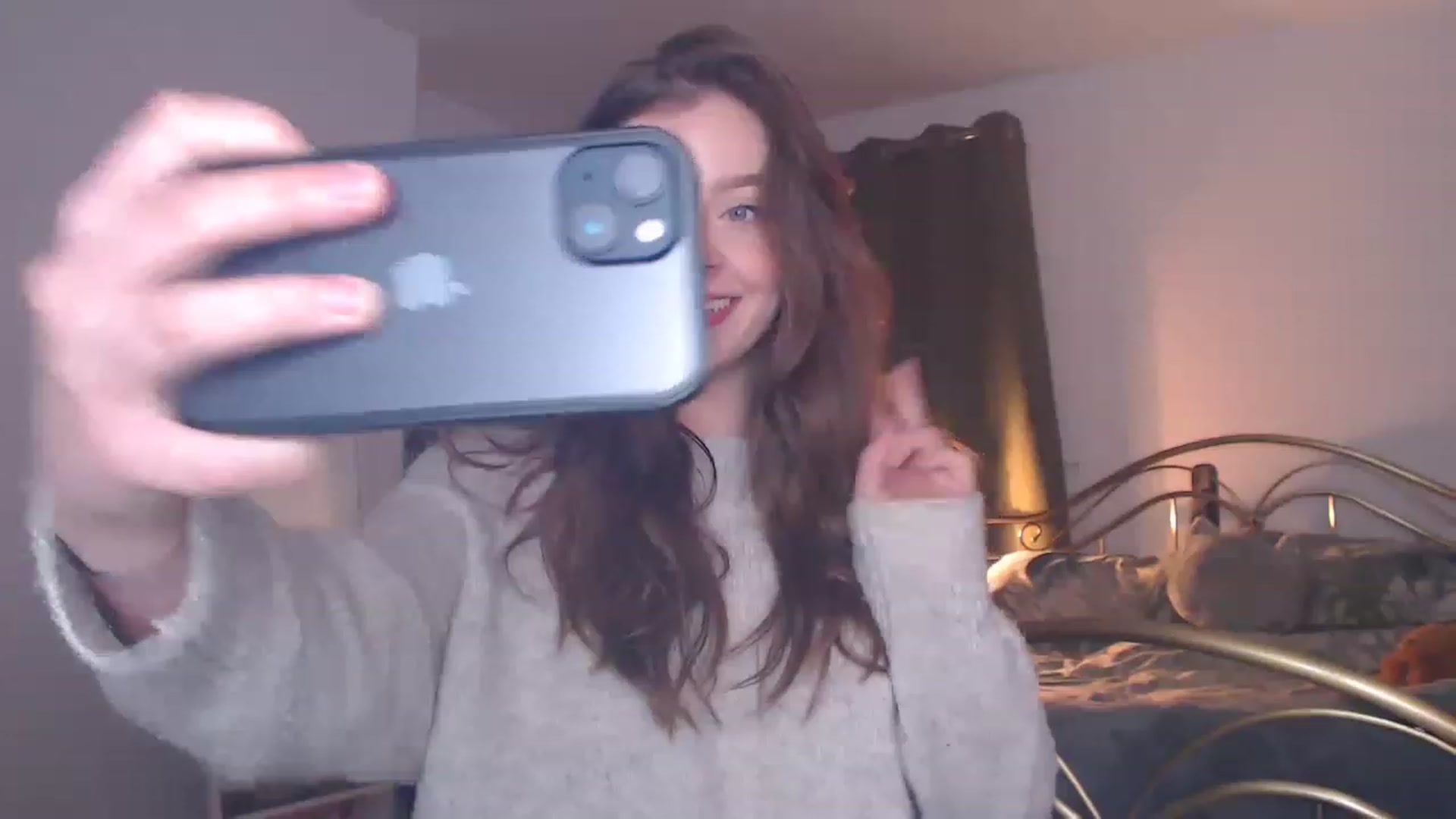 Gallery image thumbnail from KittyCash3w's myfreecams stream on, 01/17/2023, 18:52 image 5 of 20