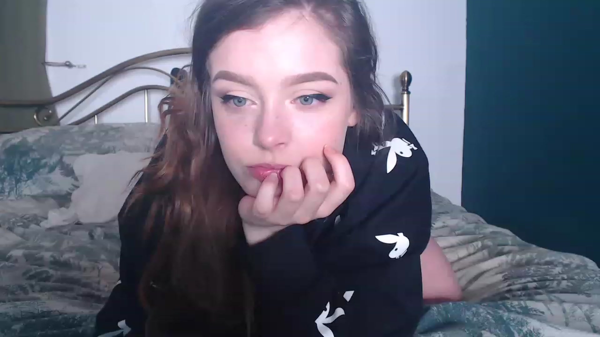 Gallery image thumbnail from KittyCash3w's myfreecams stream on, 01/29/2023, 16:44 image 8 of 20