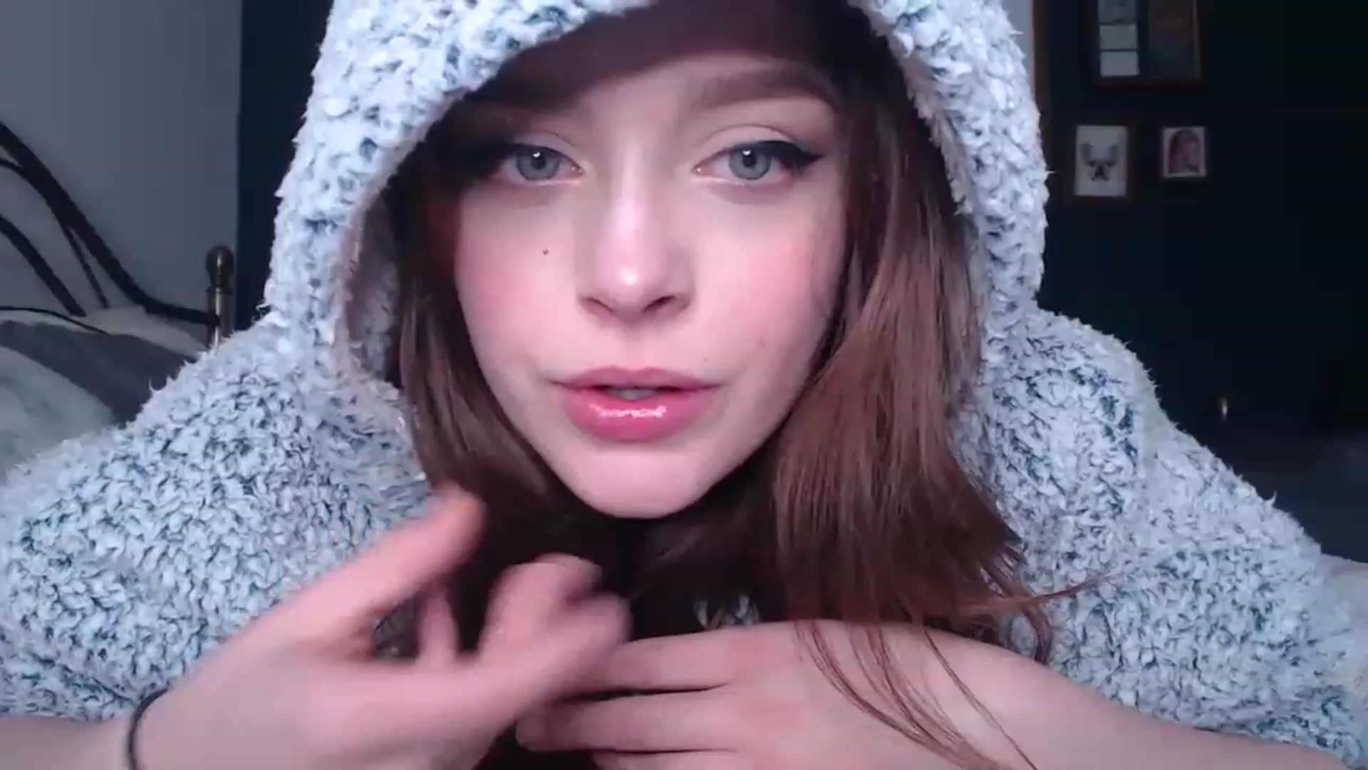 Gallery image thumbnail from KittyCash3w's myfreecams stream on, 02/23/2023, 20:58 image 6 of 20