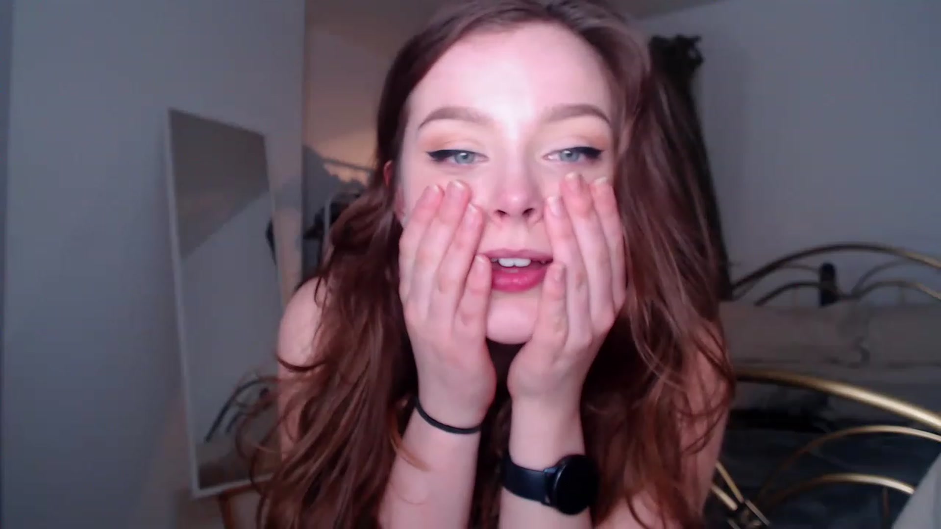 Gallery image thumbnail from KittyCash3w's myfreecams stream on, 03/04/2023, 22:43 image 8 of 20