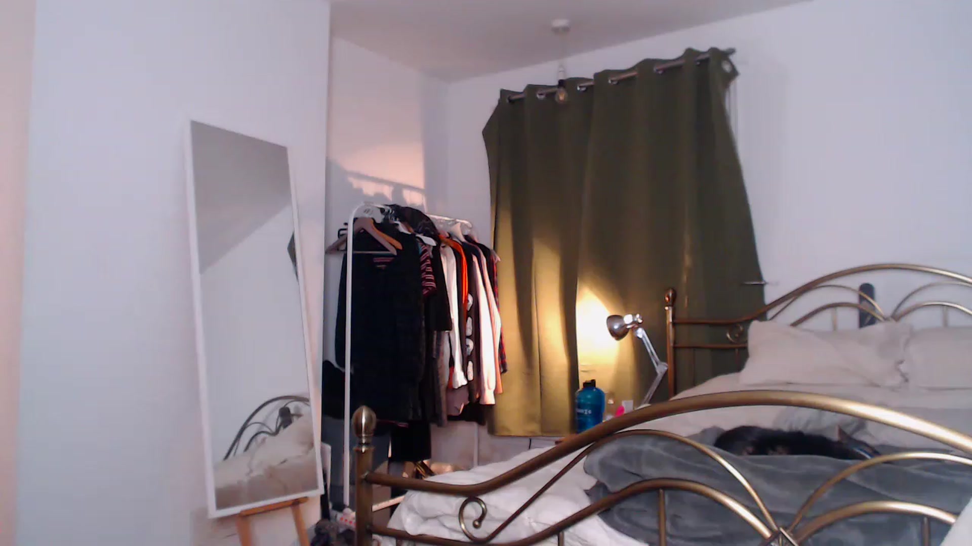 Gallery image thumbnail from KittyCash3w's myfreecams stream on, 03/04/2023, 22:43 image 11 of 20
