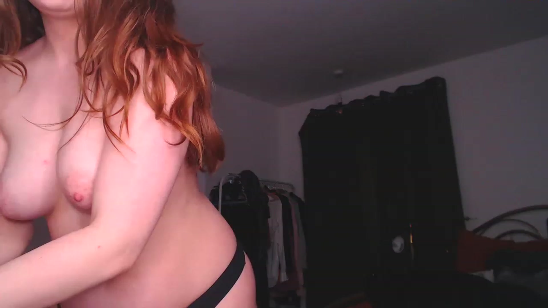 Gallery image thumbnail from KittyCash3w's myfreecams stream on, 04/05/2023, 19:21 image 15 of 20