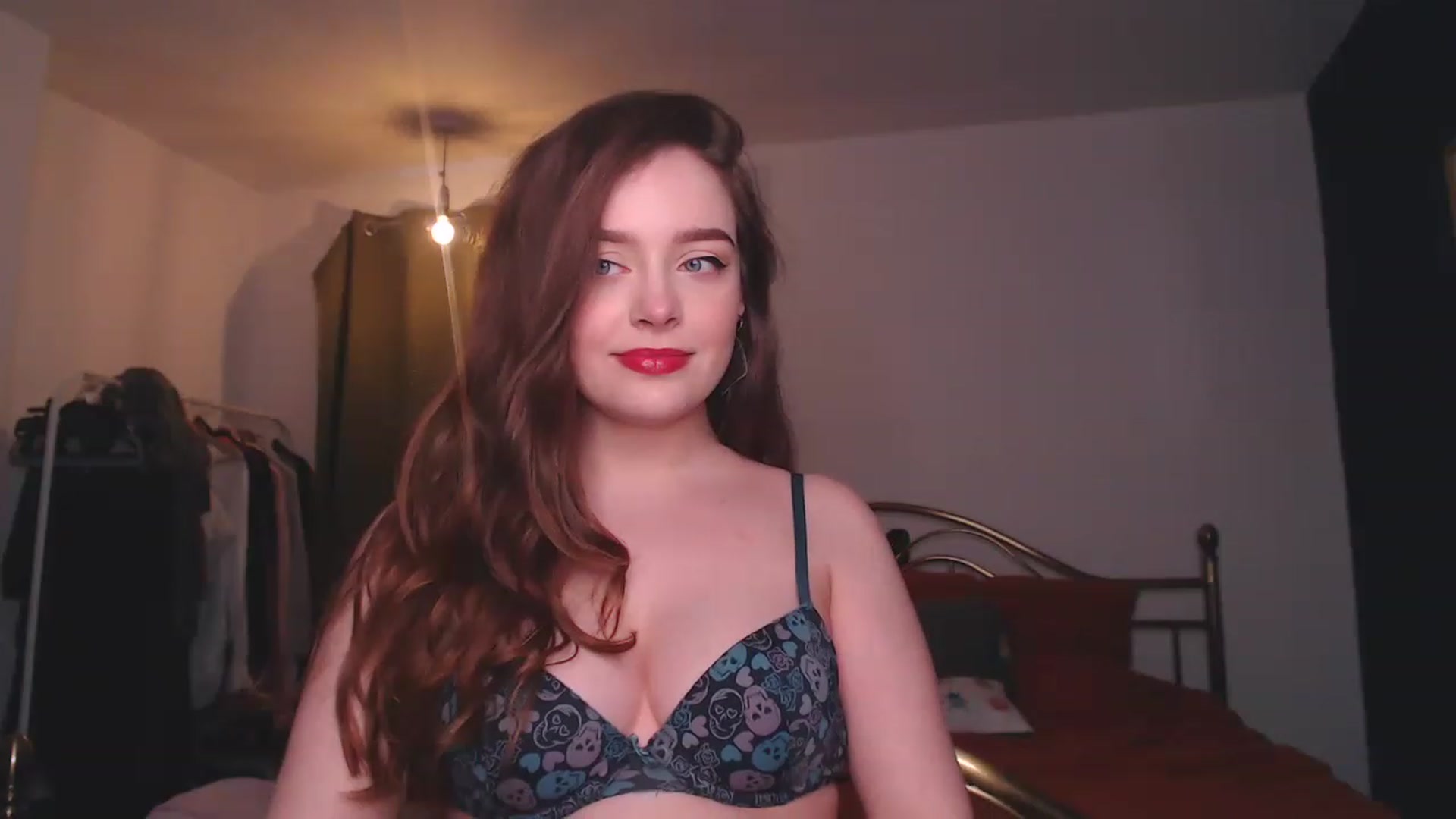Gallery image thumbnail from KittyCash3w's myfreecams stream on, 04/05/2023, 19:21 image 2 of 20